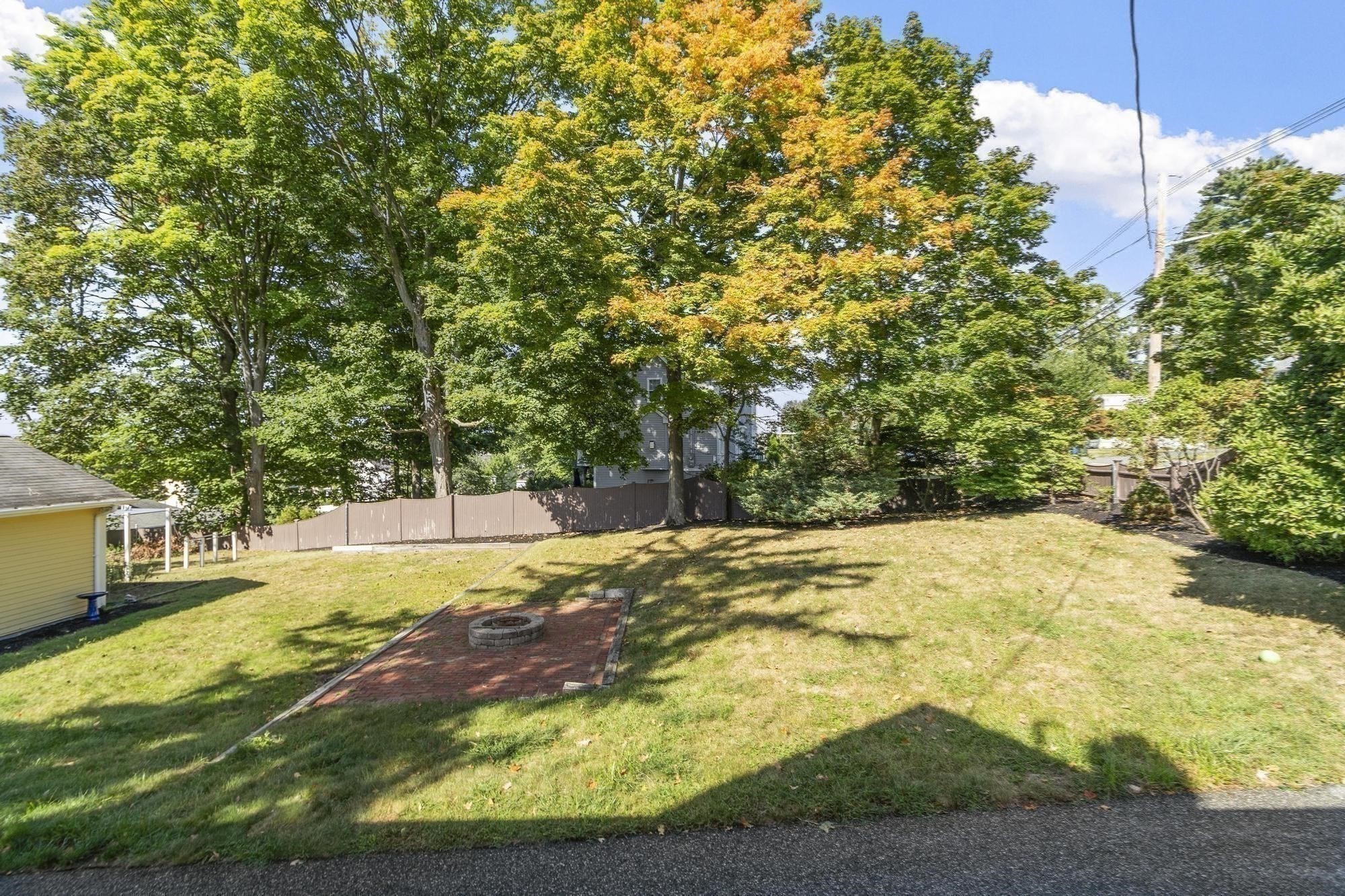 8 Winthrop St Property Photo 14