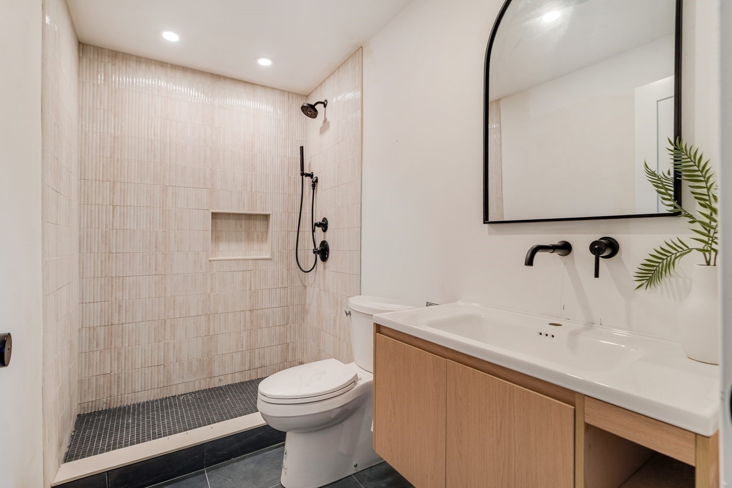 11 Lothrop St # 11 Property Photo 36