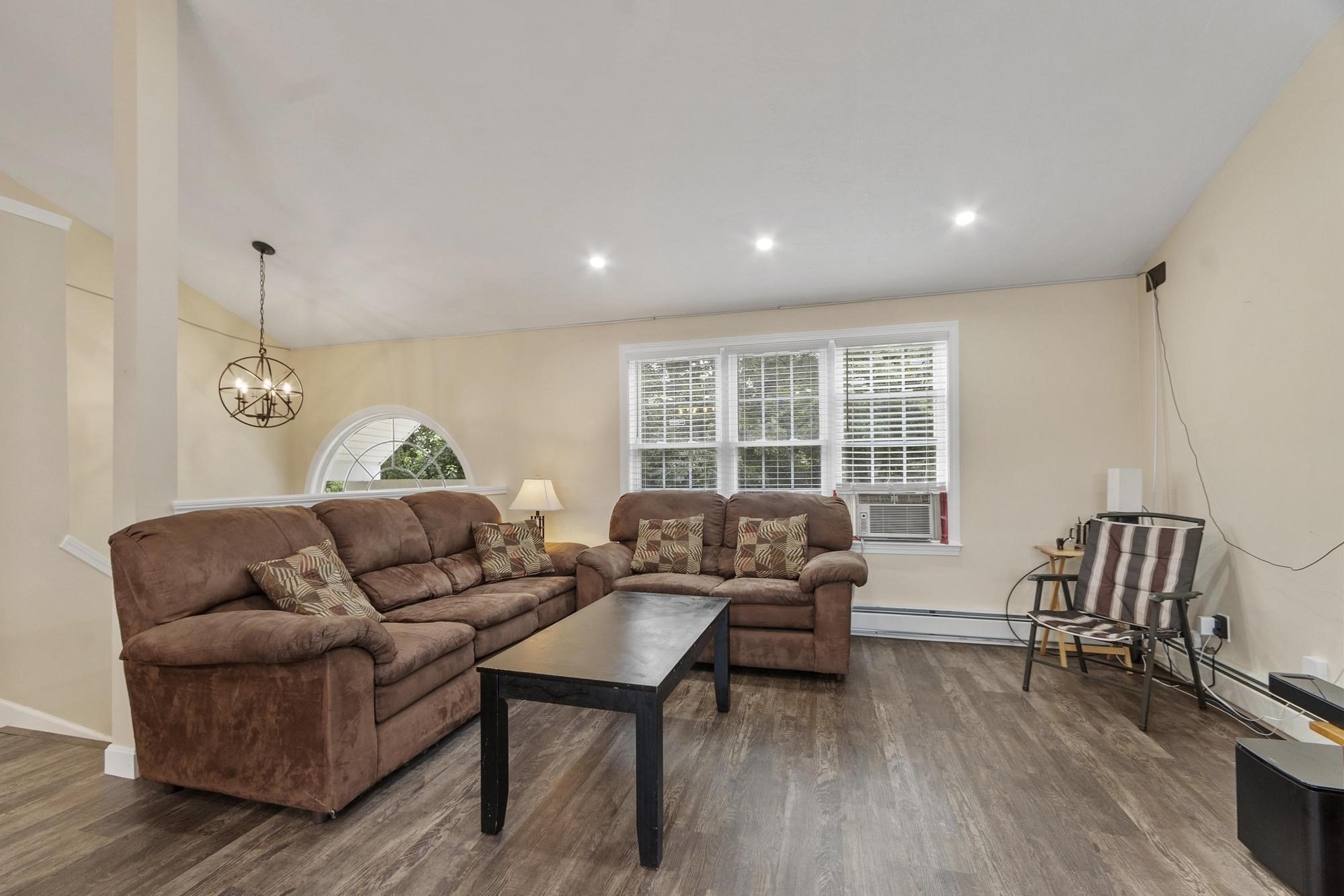 30 2nd St Property Photo 12