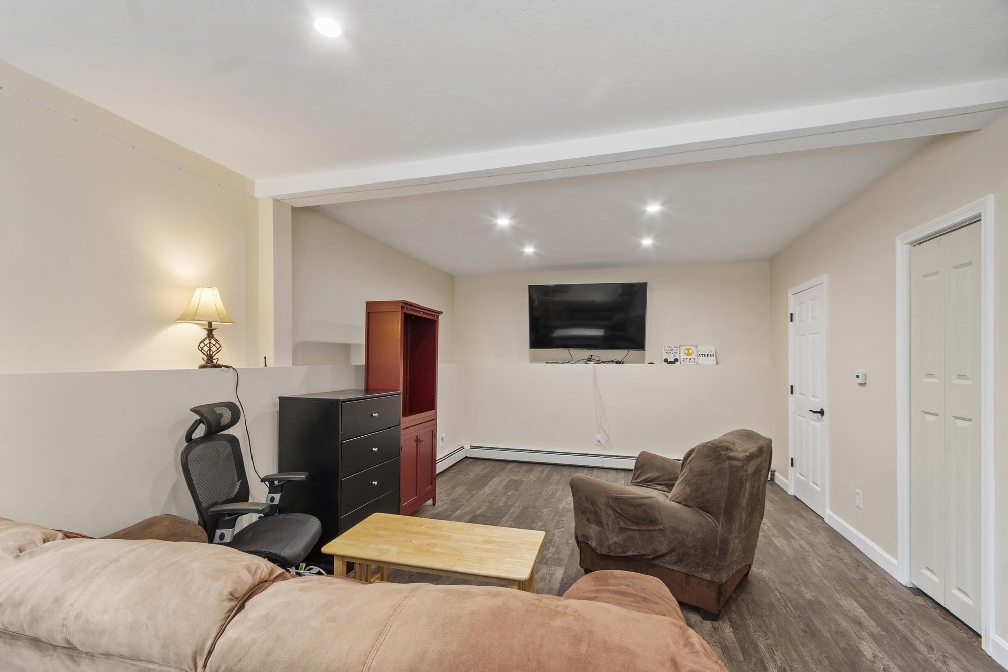 30 2nd St Property Photo 30