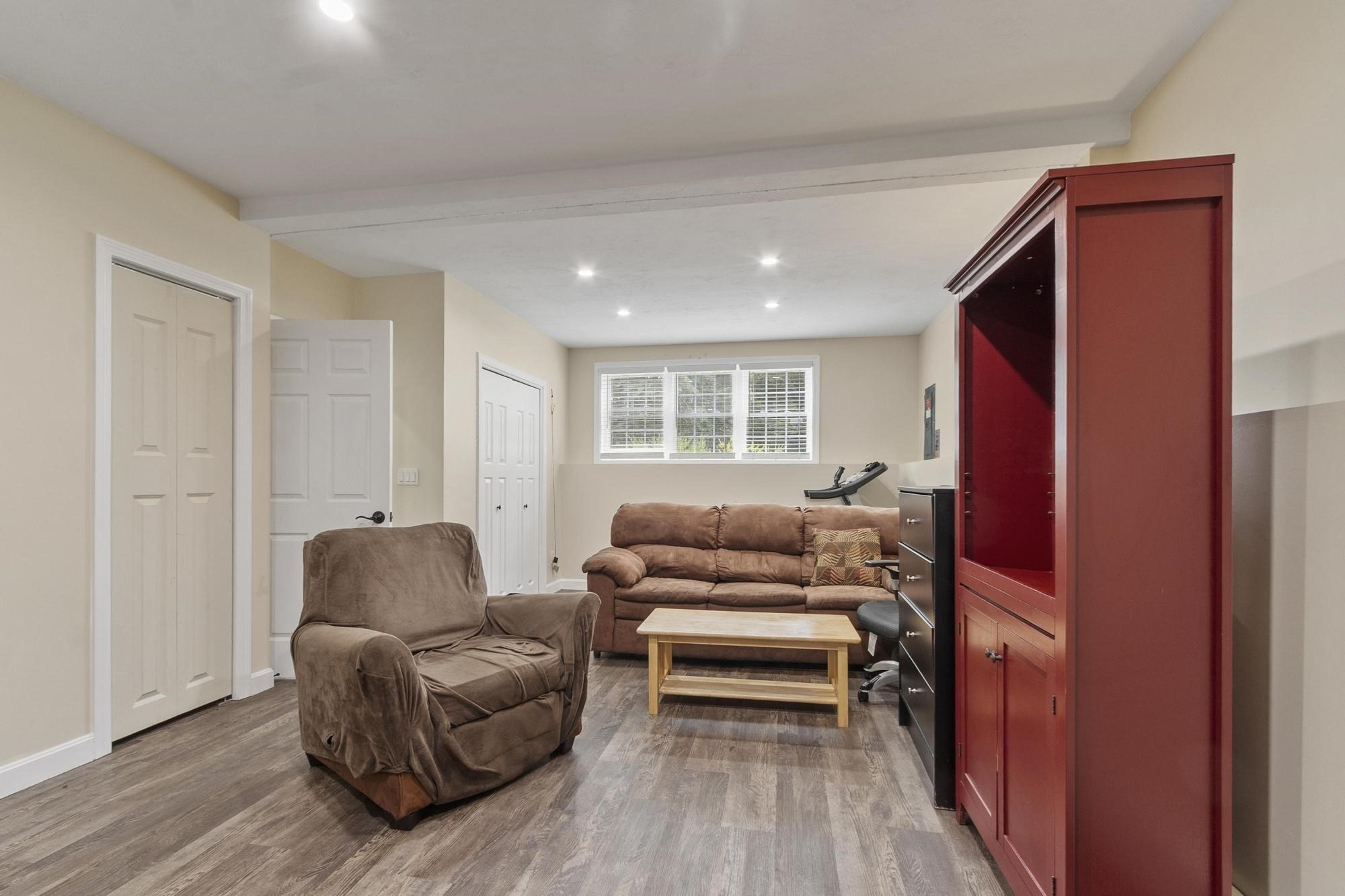 30 2nd St Property Photo 31