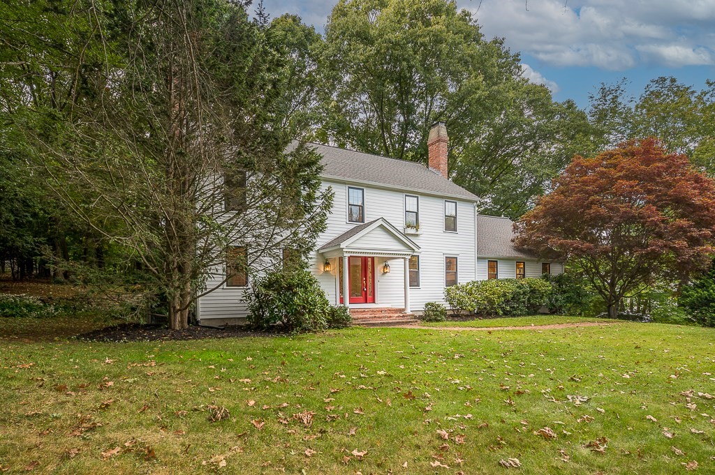 6 Olde Meetinghouse Road Property Photo 2