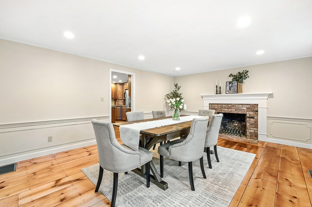 6 Olde Meetinghouse Road Property Photo 4