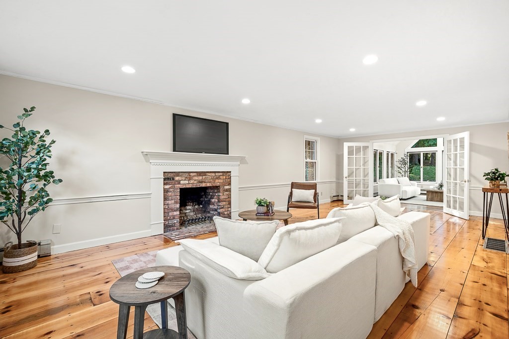 6 Olde Meetinghouse Road Property Photo 6