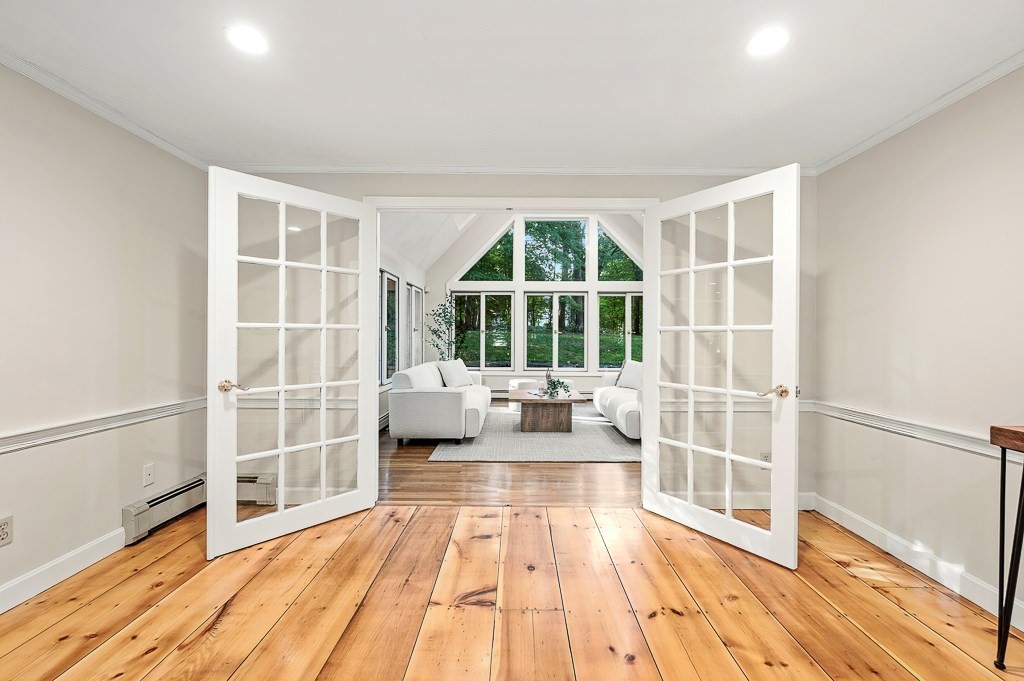 6 Olde Meetinghouse Road Property Photo 8