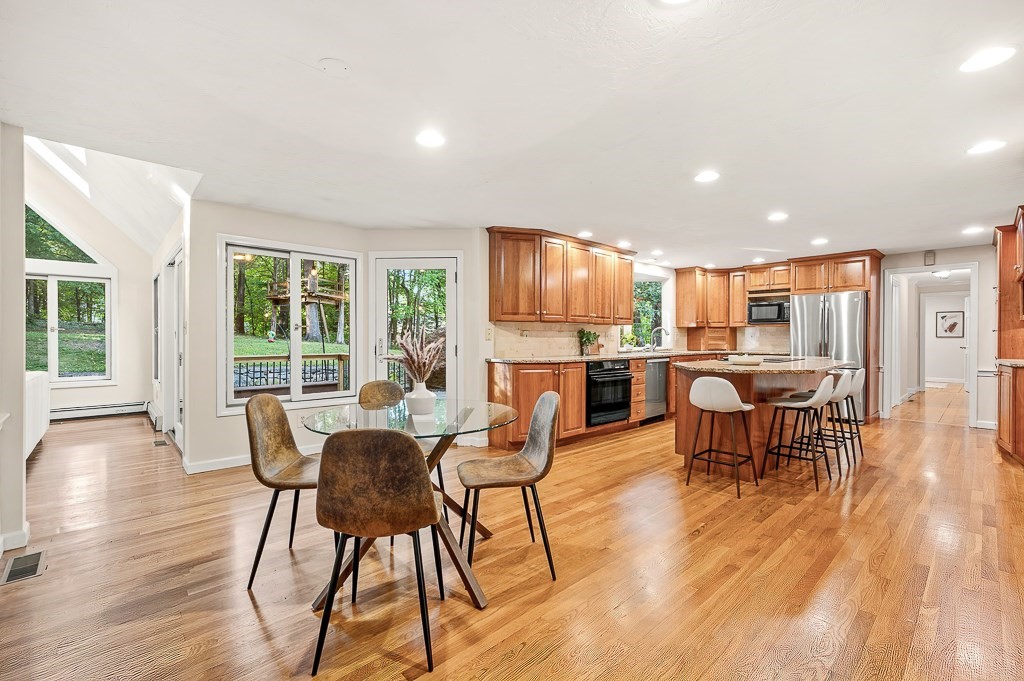 6 Olde Meetinghouse Road Property Photo 13