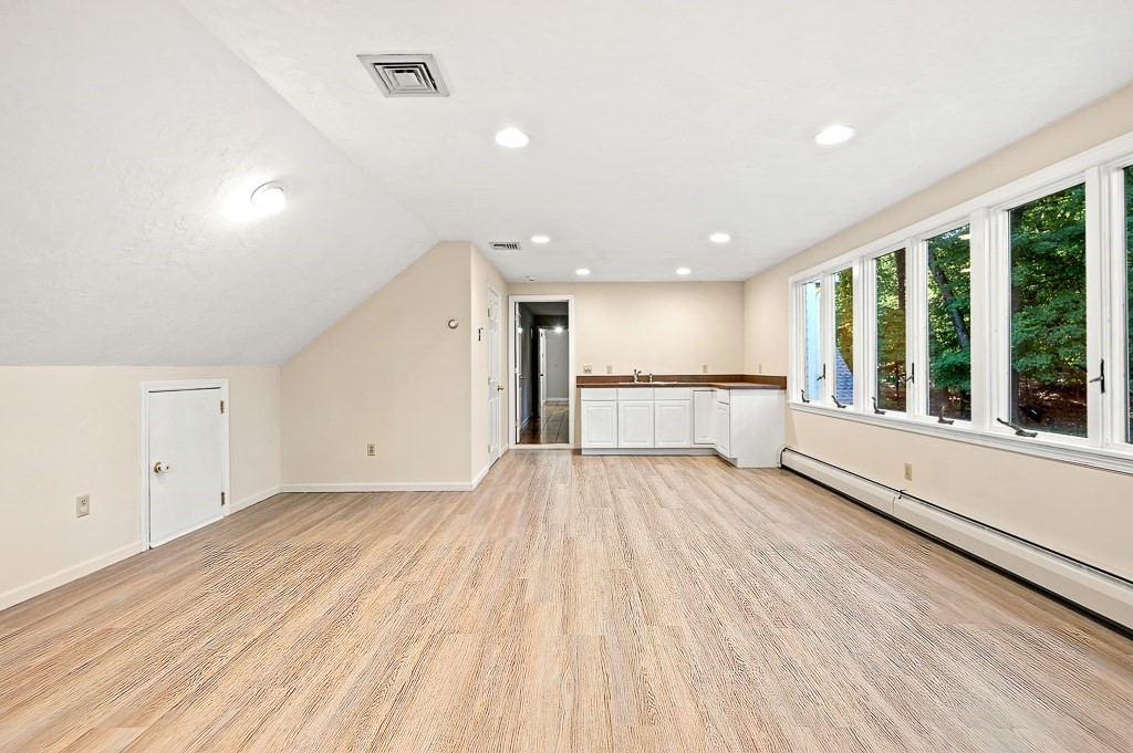 6 Olde Meetinghouse Road Property Photo 37