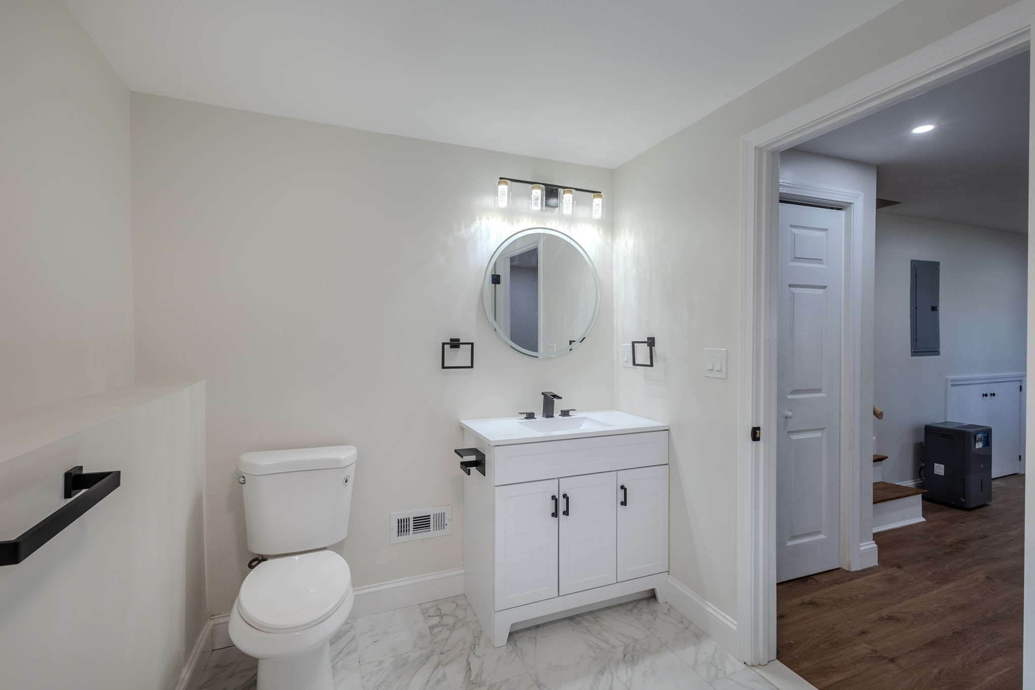 308 Laurel St Property Photo 36