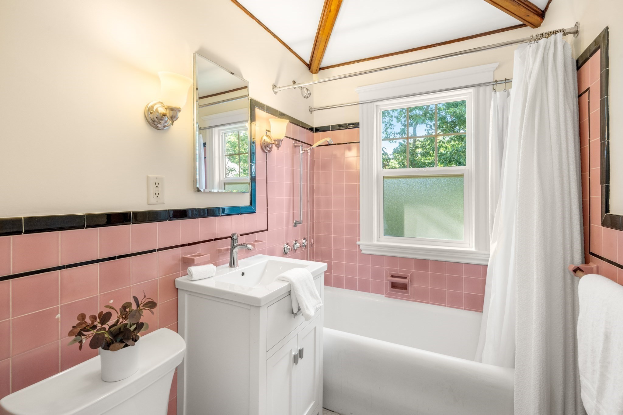 12 Eastbourne Street Property Photo 12