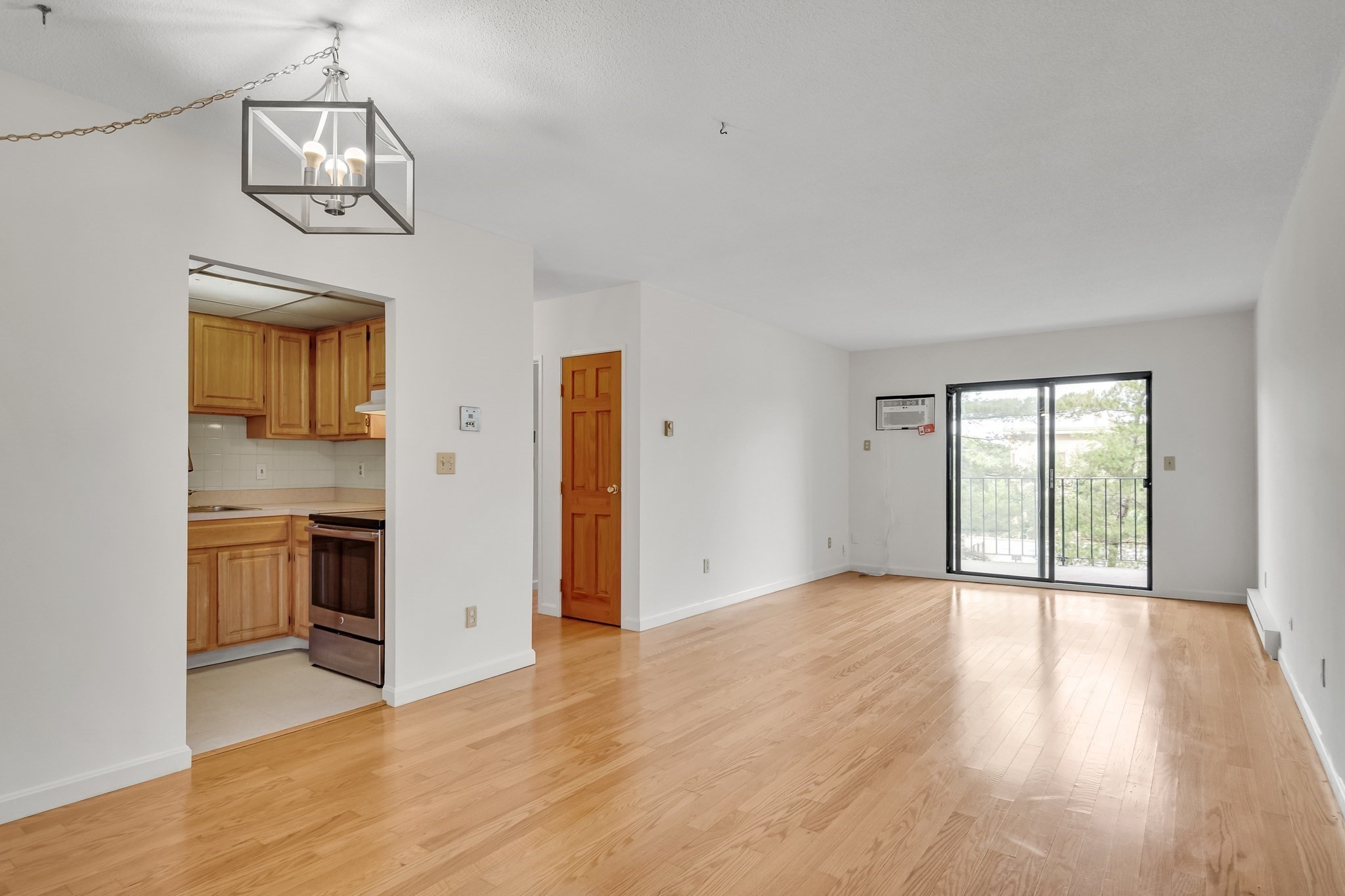 2353 Massachusetts # 31 Property Photo 3
