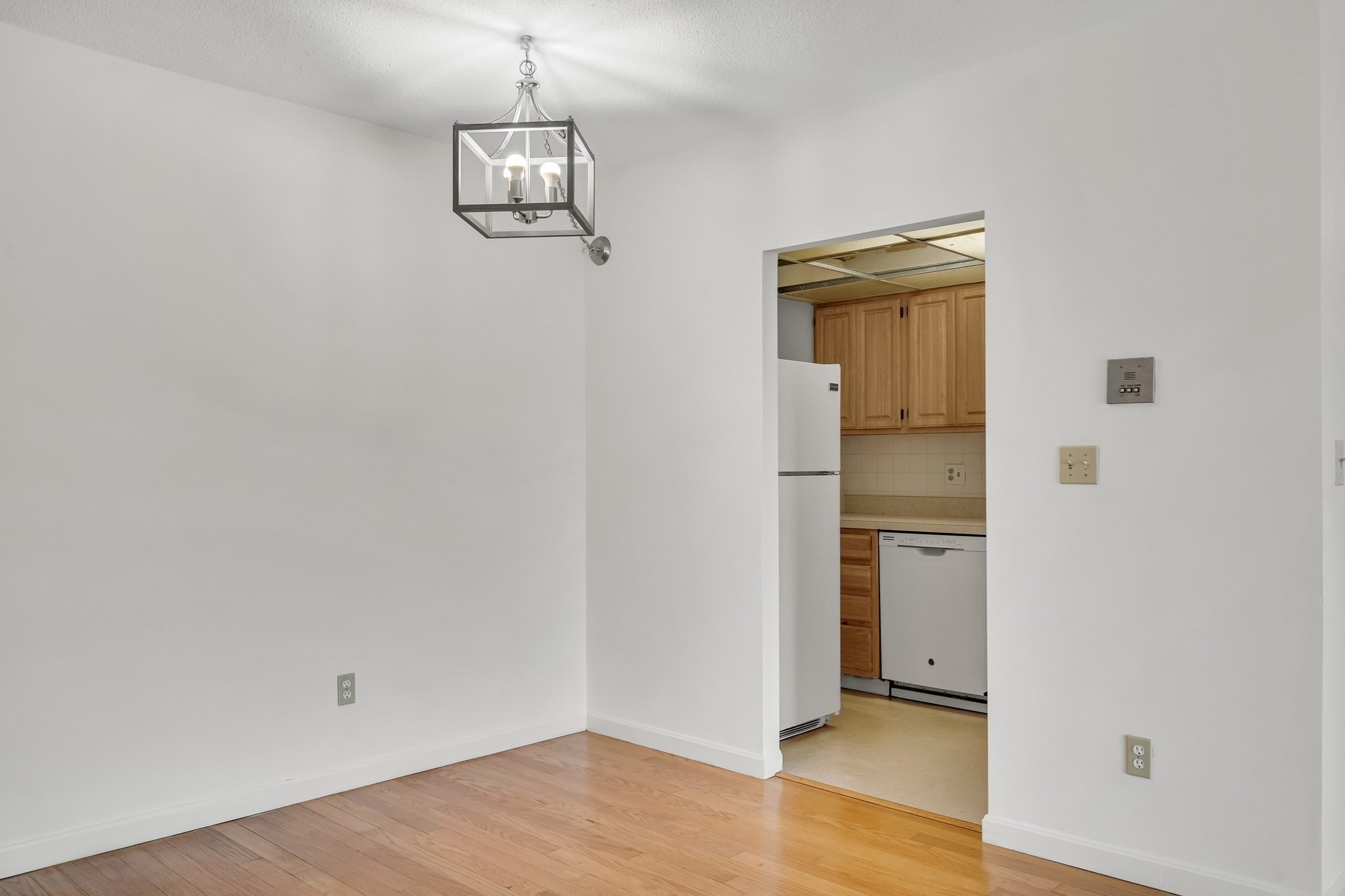 2353 Massachusetts # 31 Property Photo 14