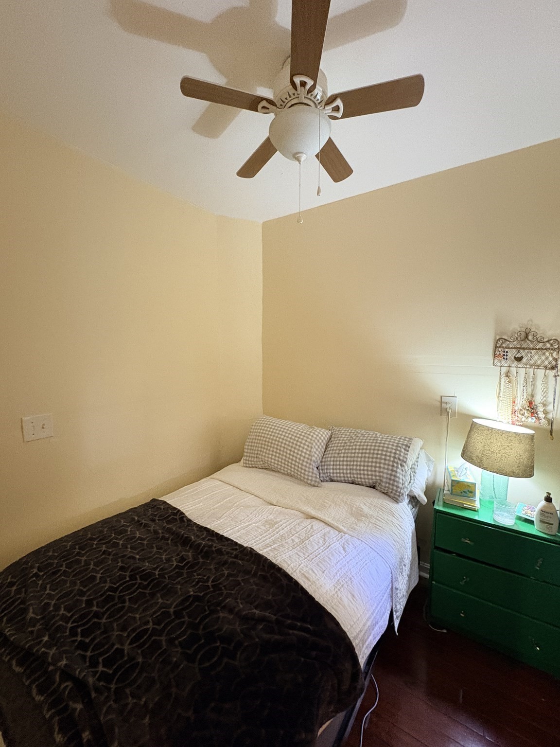 176 West Sixth St. # 1 Property Photo 10