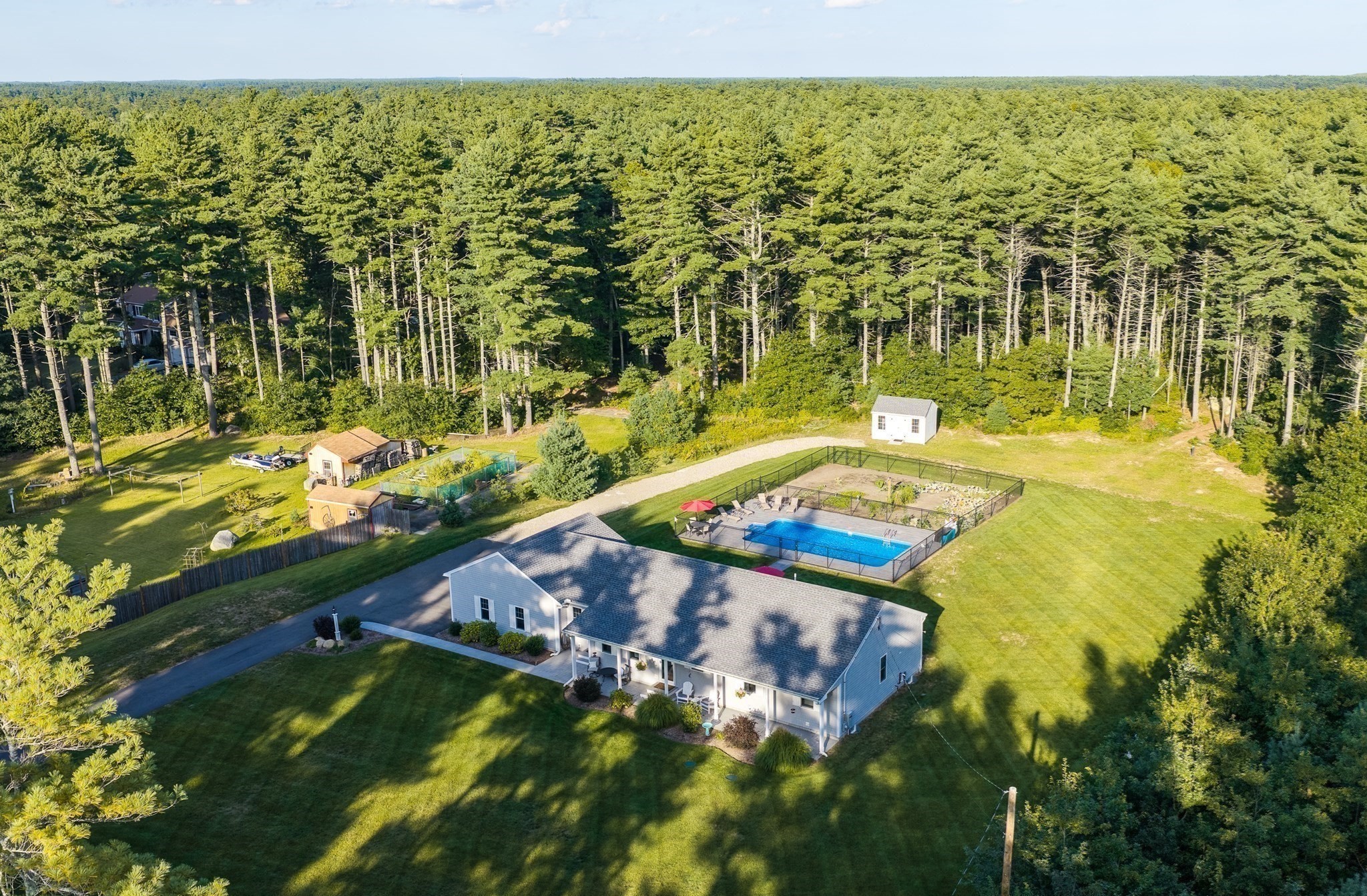 88 Beach Street Property Photo 4