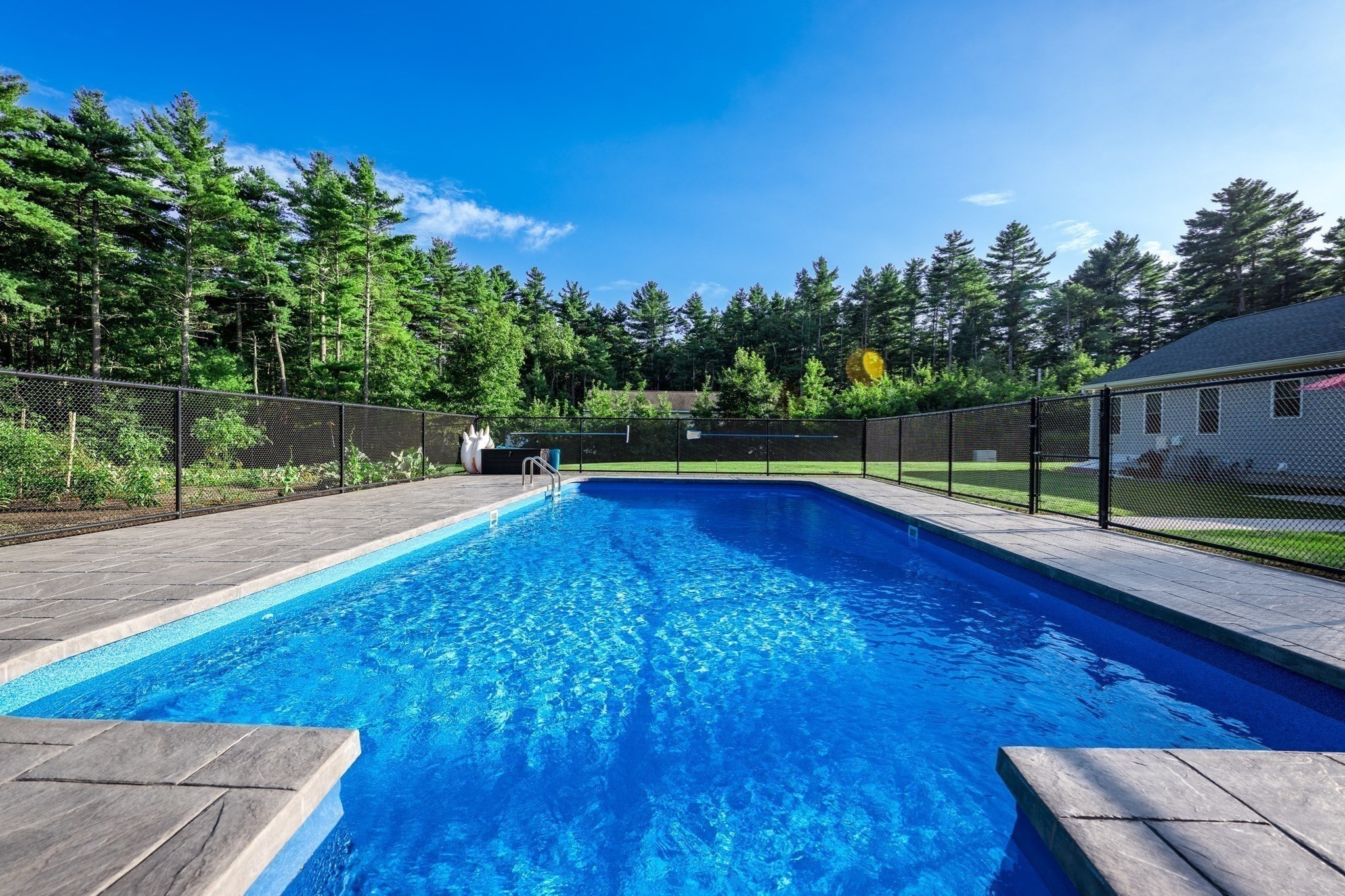 88 Beach Street Property Photo 5