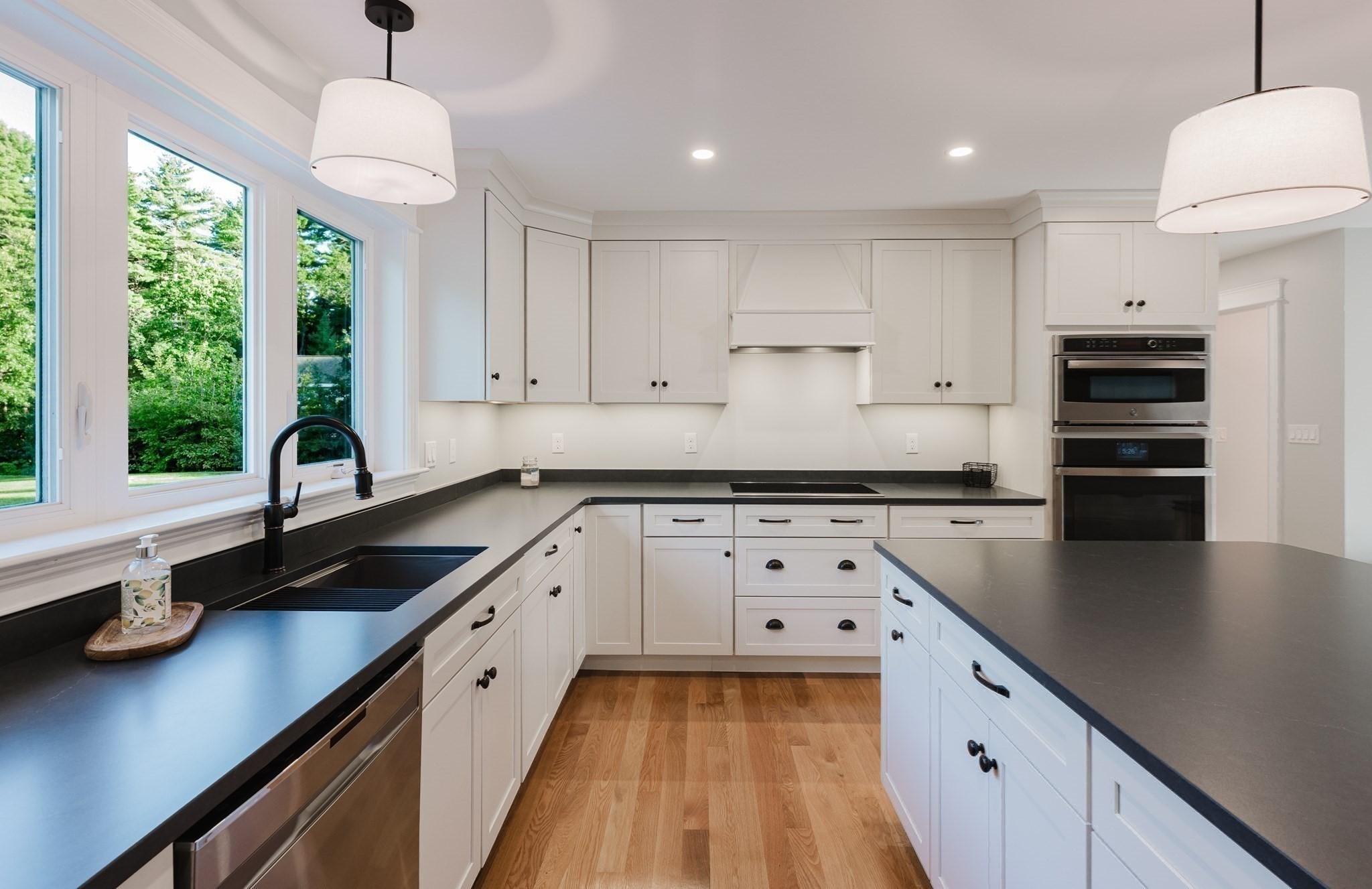 88 Beach Street Property Photo 12