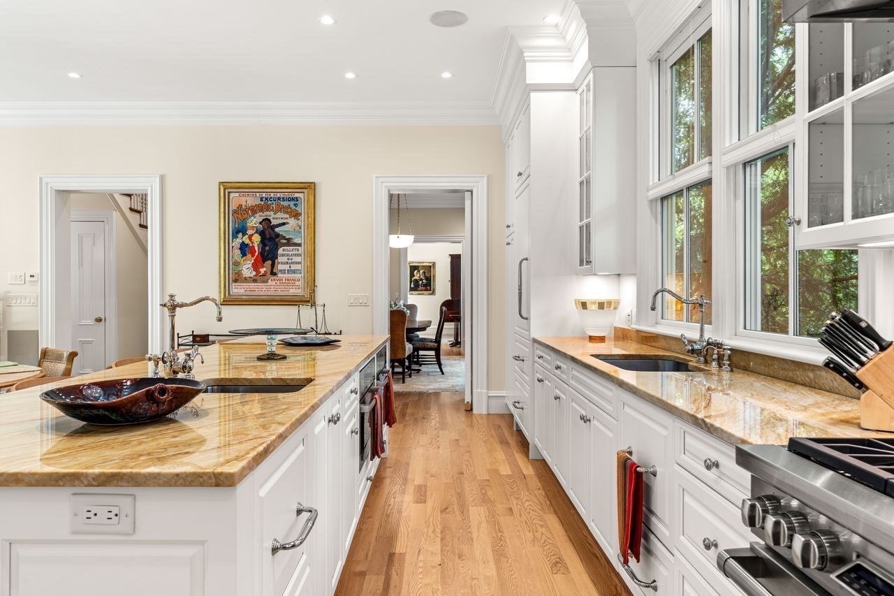 68 Sparks Street Property Photo 16