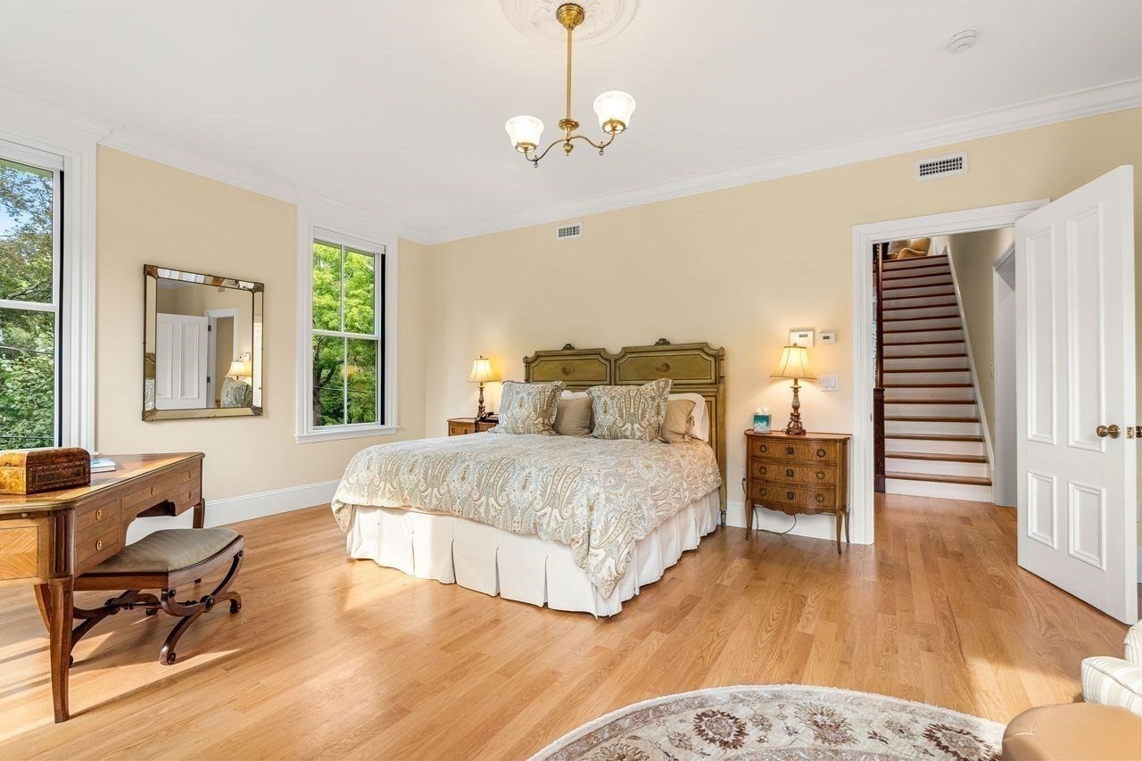 68 Sparks Street Property Photo 22