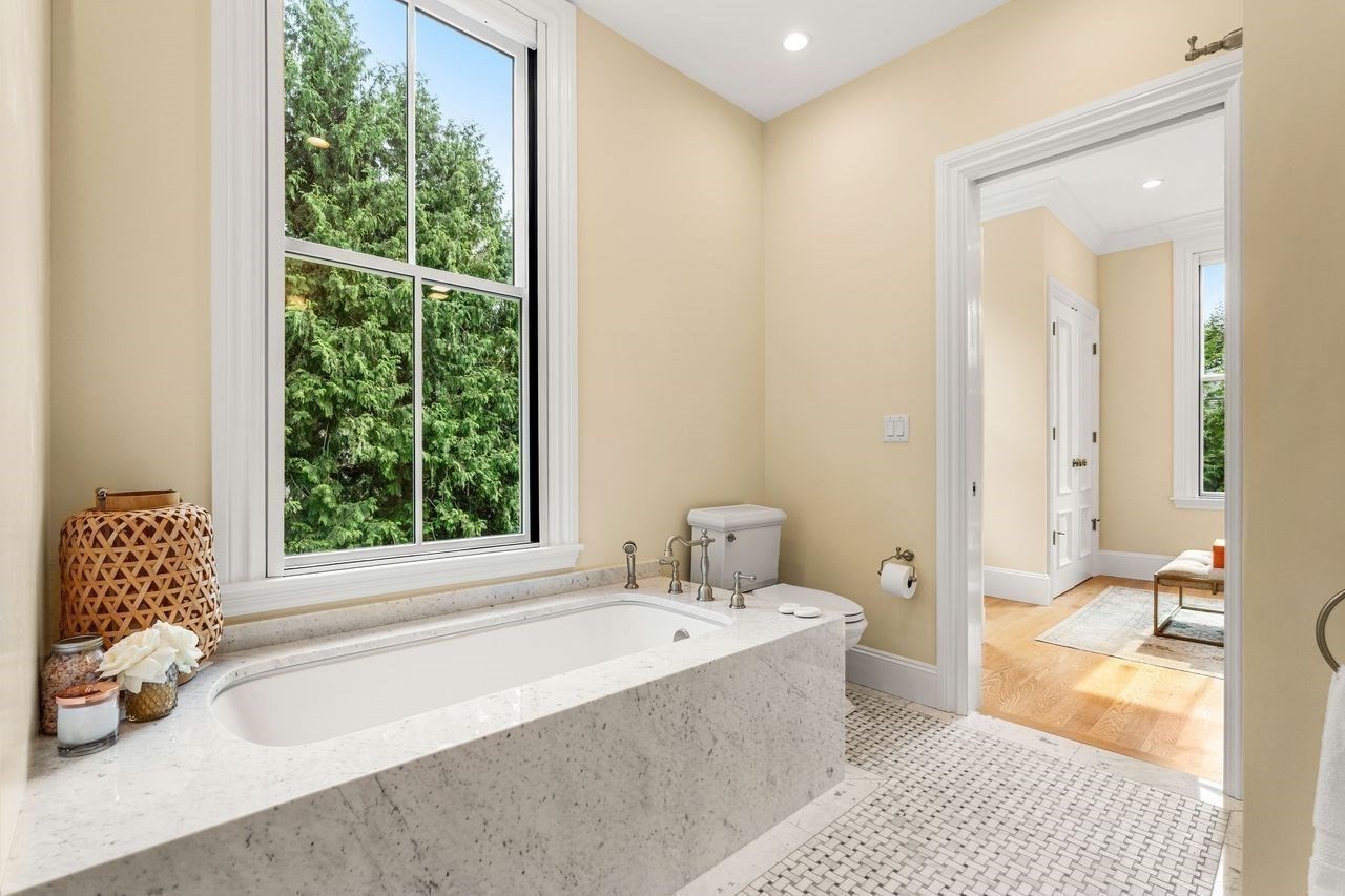 68 Sparks Street Property Photo 24