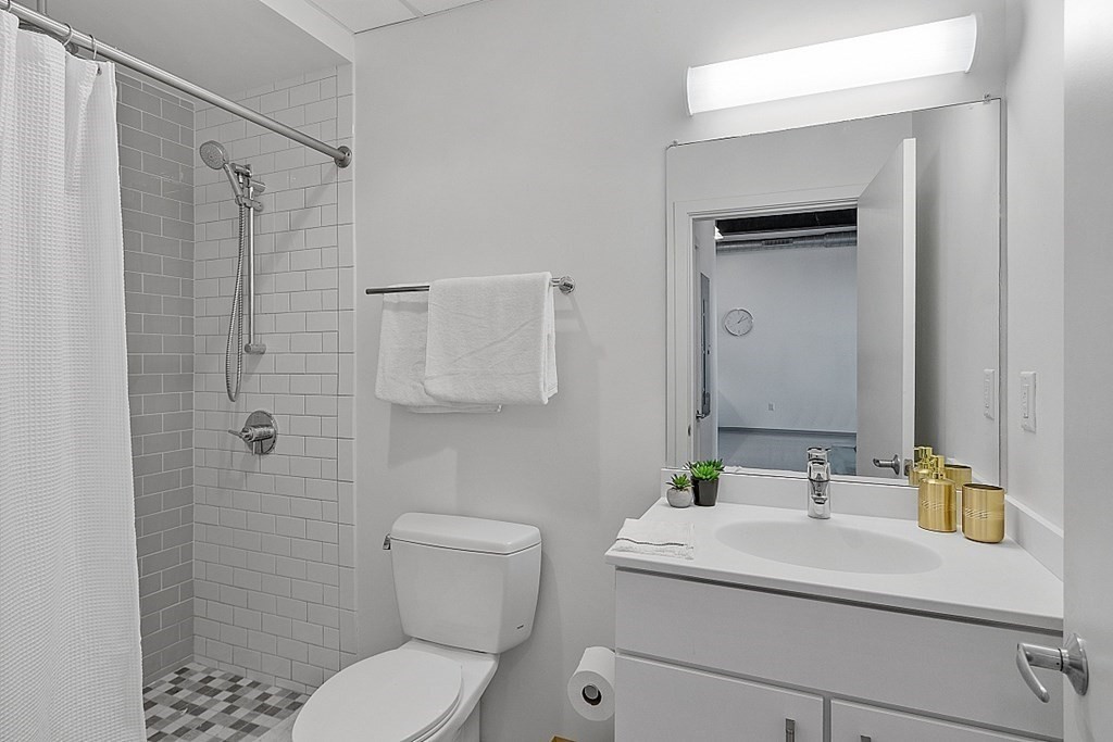 160 Water St # 411 Property Photo 24
