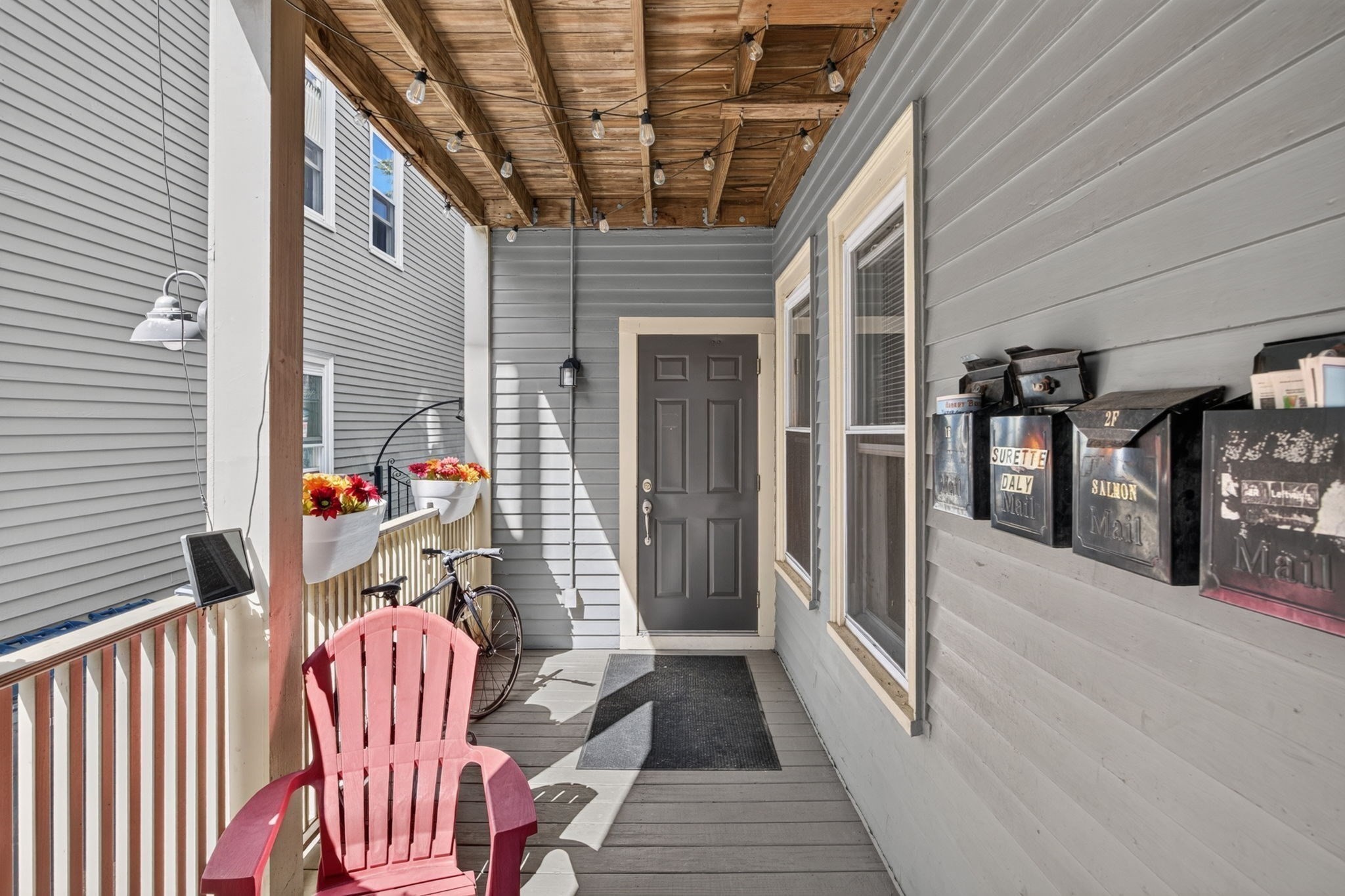 131 Derby St # 1r Property Photo 27
