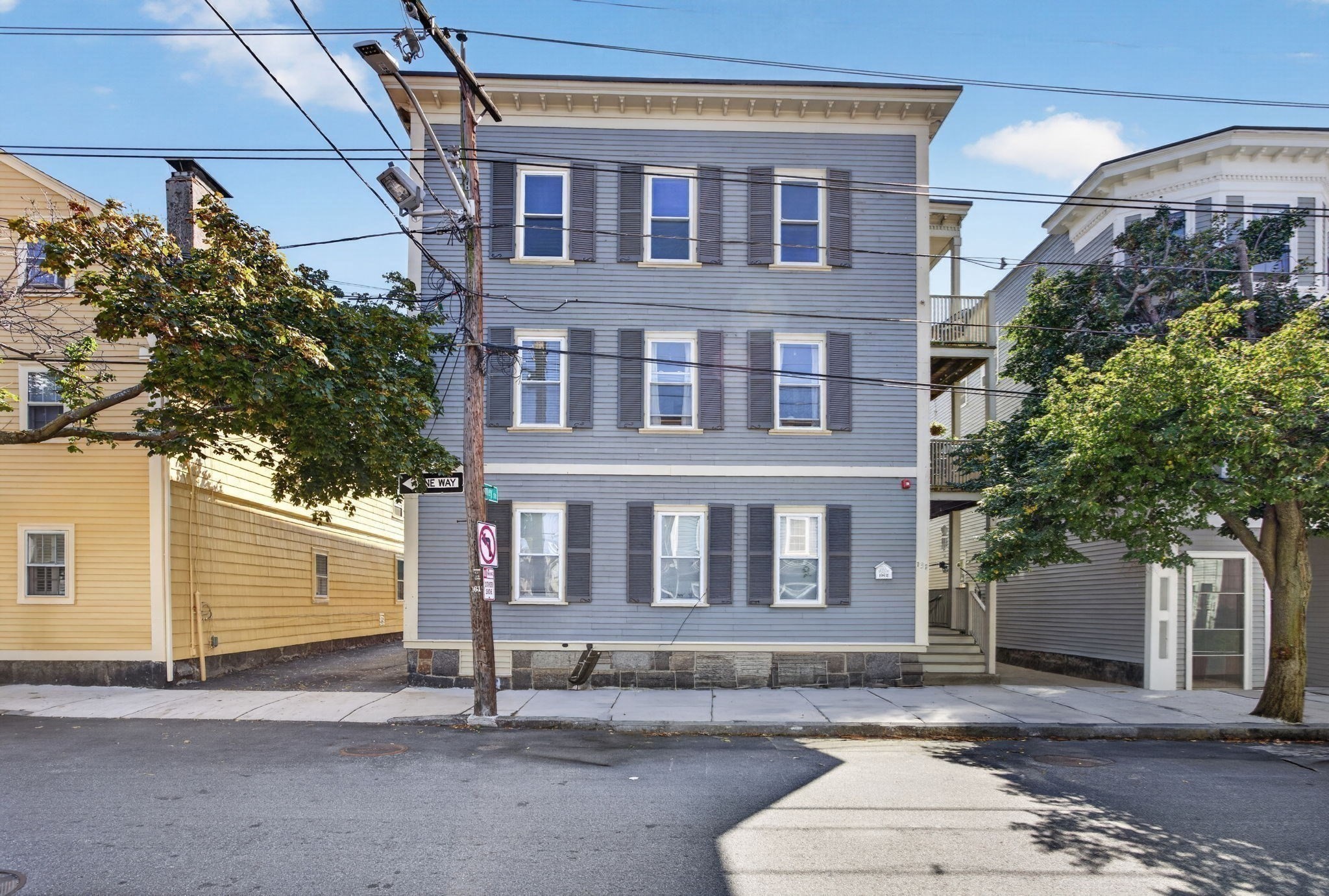 131 Derby St # 1r Property Photo 30