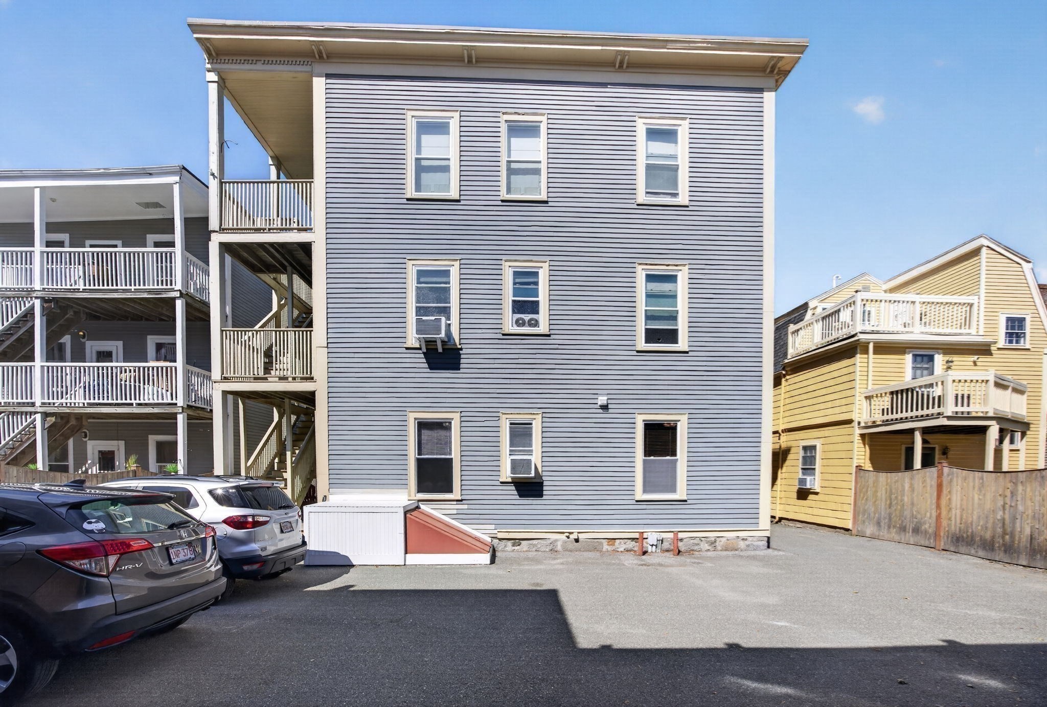131 Derby St # 1r Property Photo 32