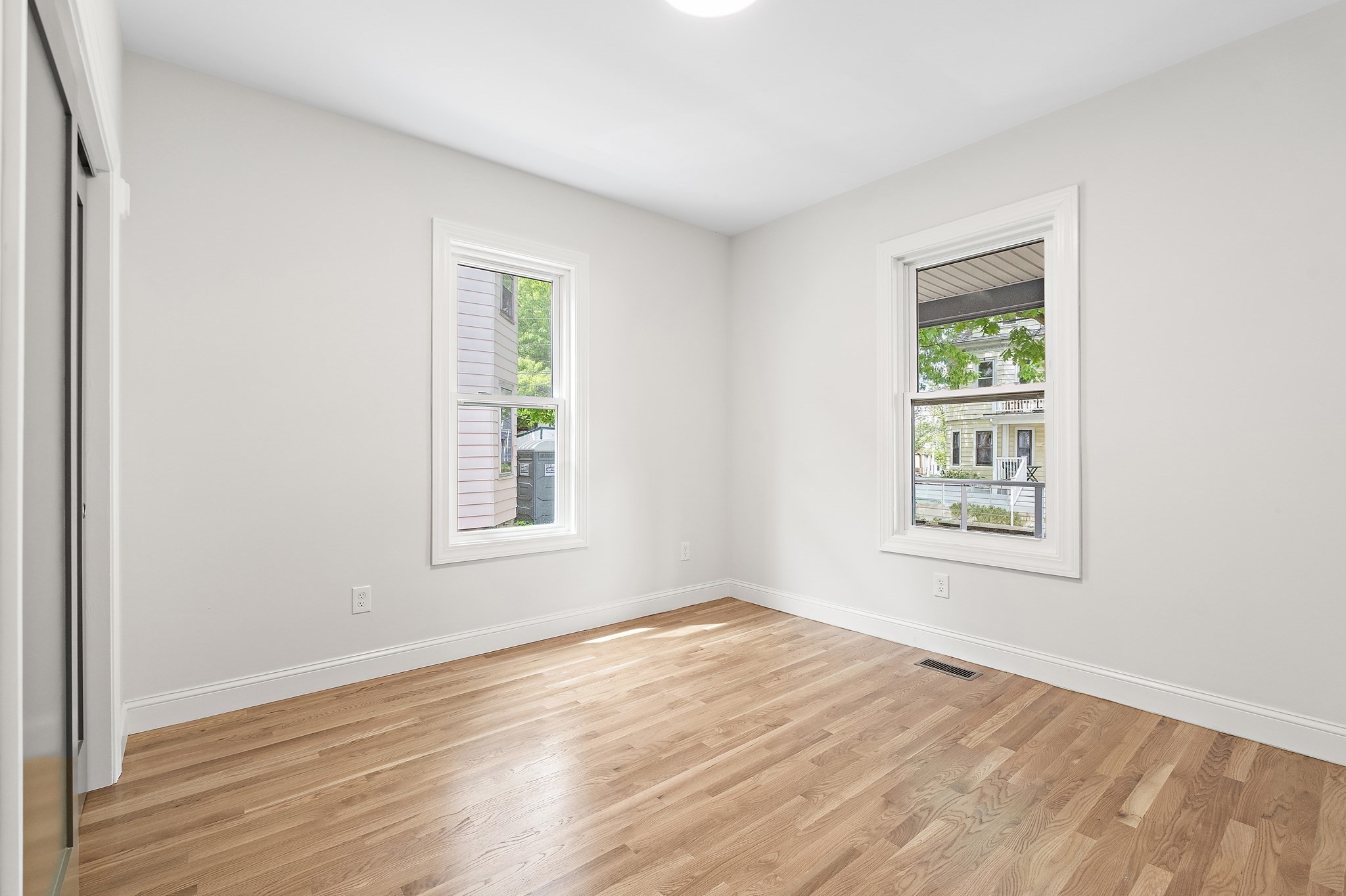 12 Foskett St # 1 Property Photo 10