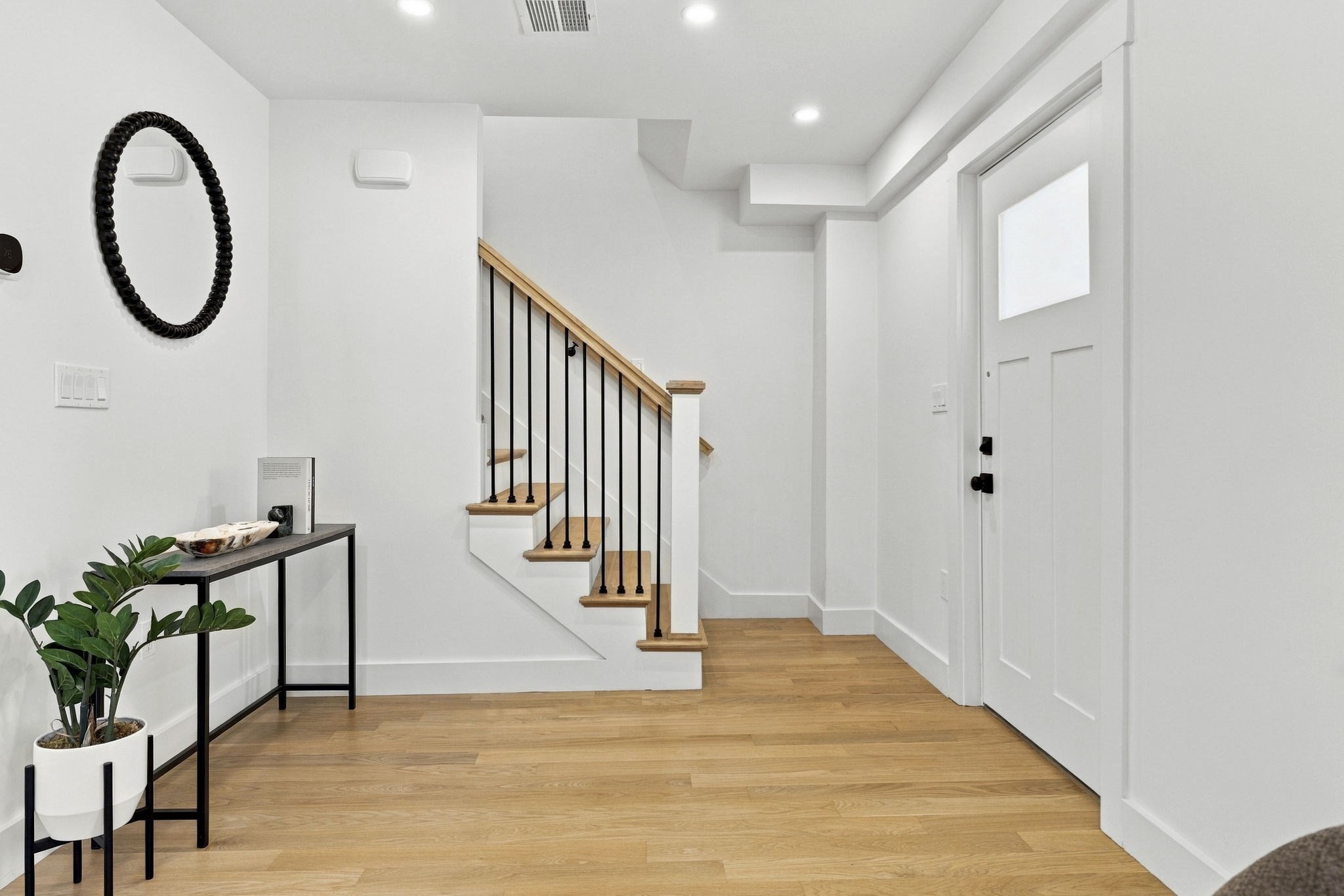 8 Rodman Rd Property Photo 12
