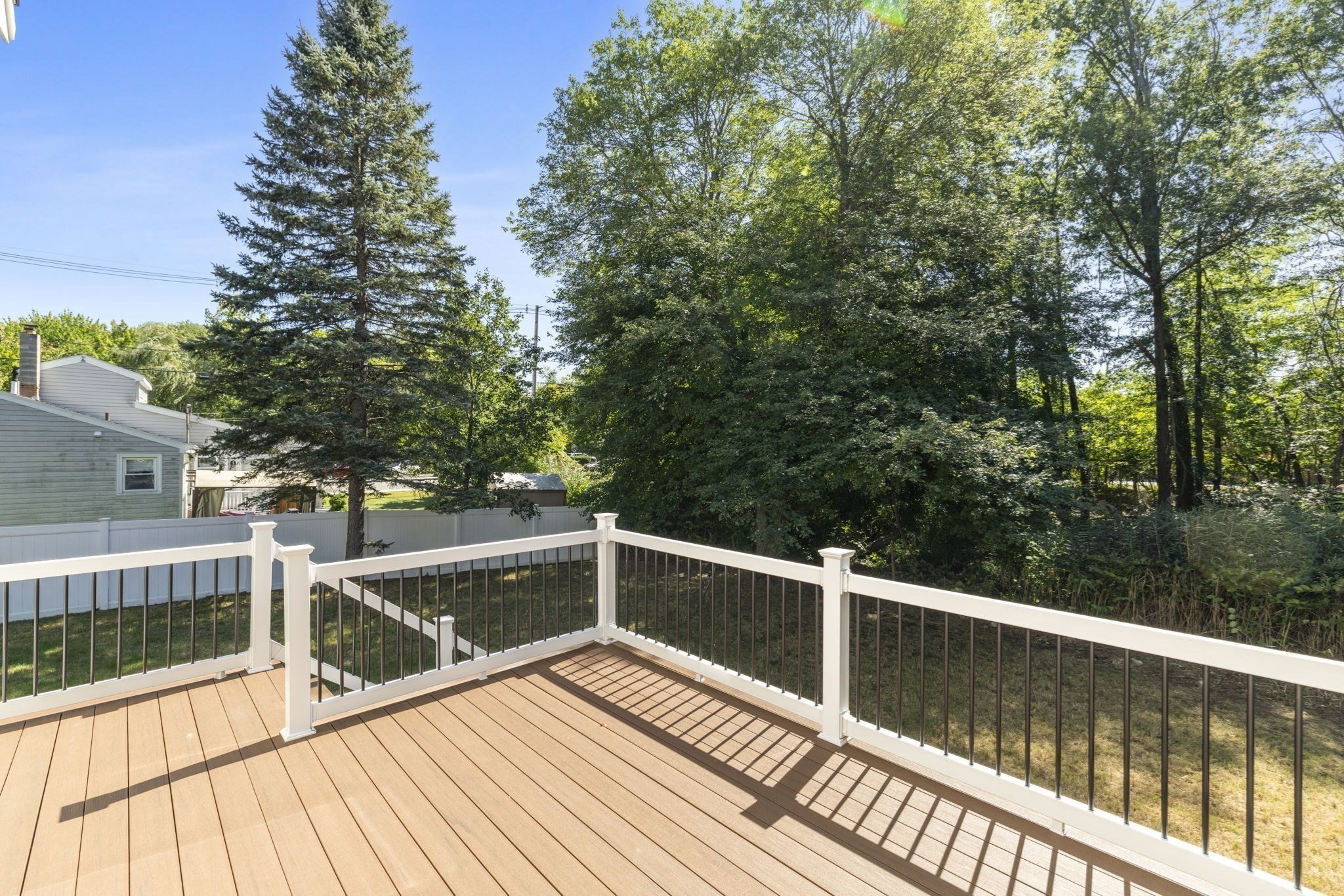 8 Rodman Rd Property Photo 28