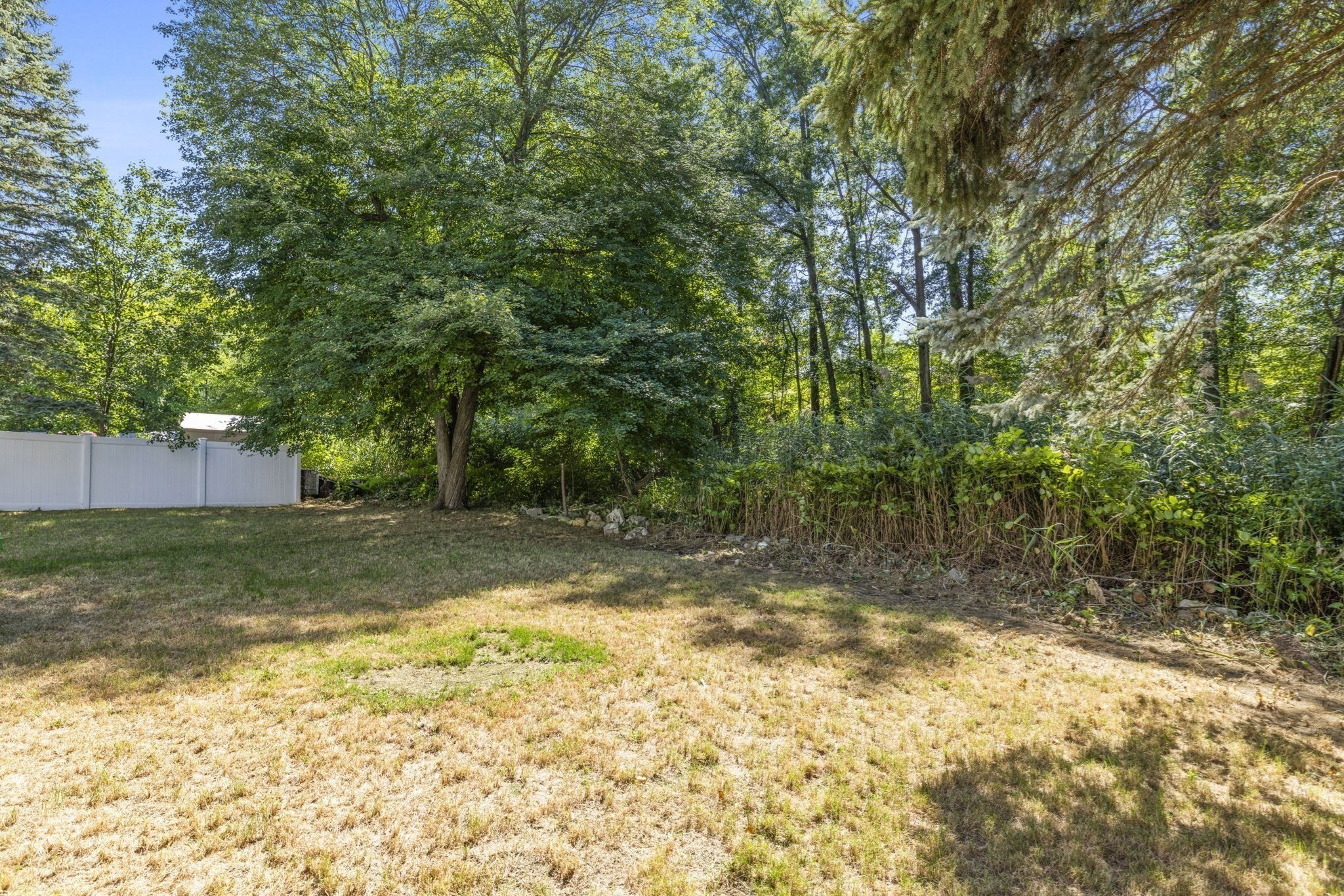 8 Rodman Rd Property Photo 29