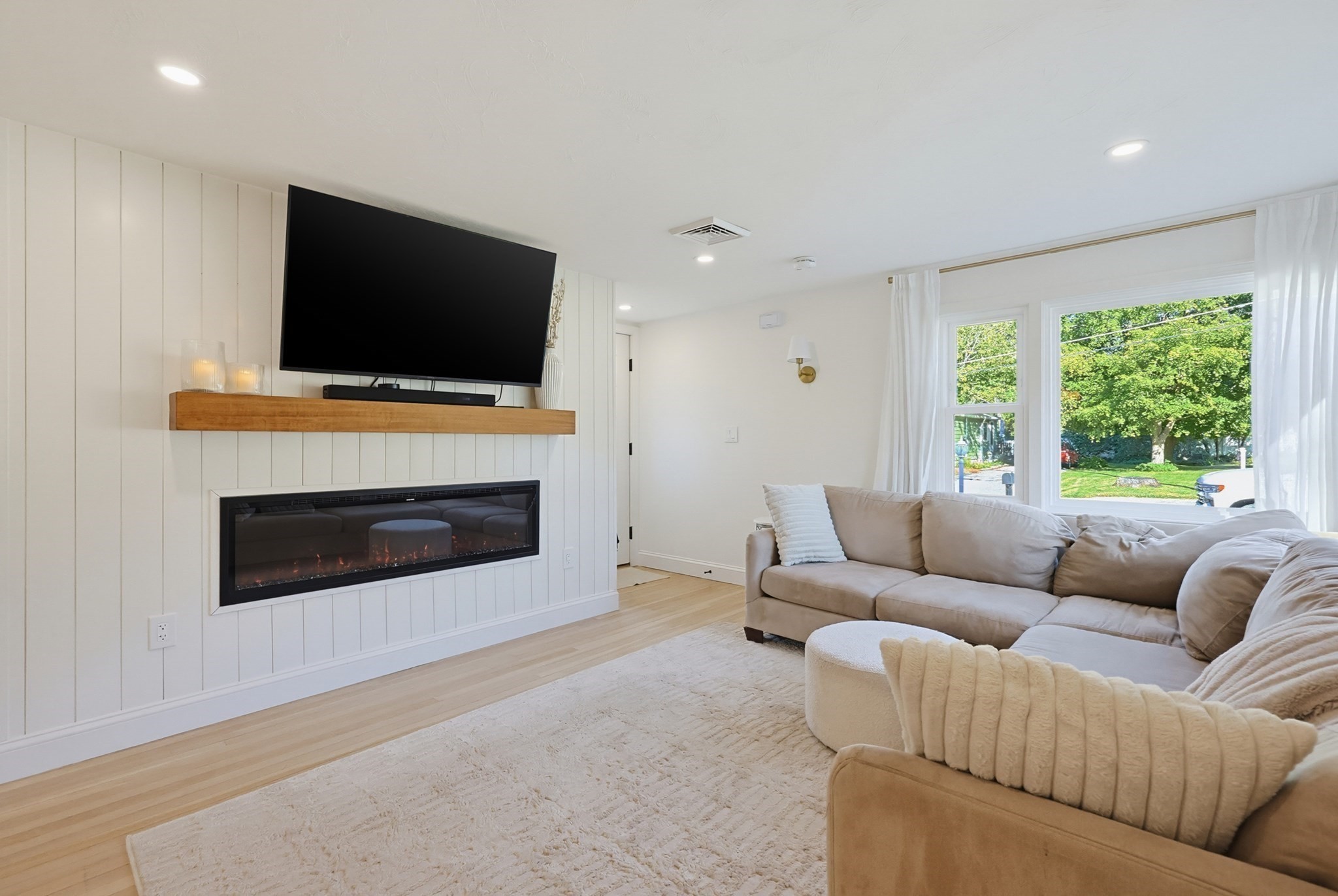 7 Phoenix Road Property Photo 9