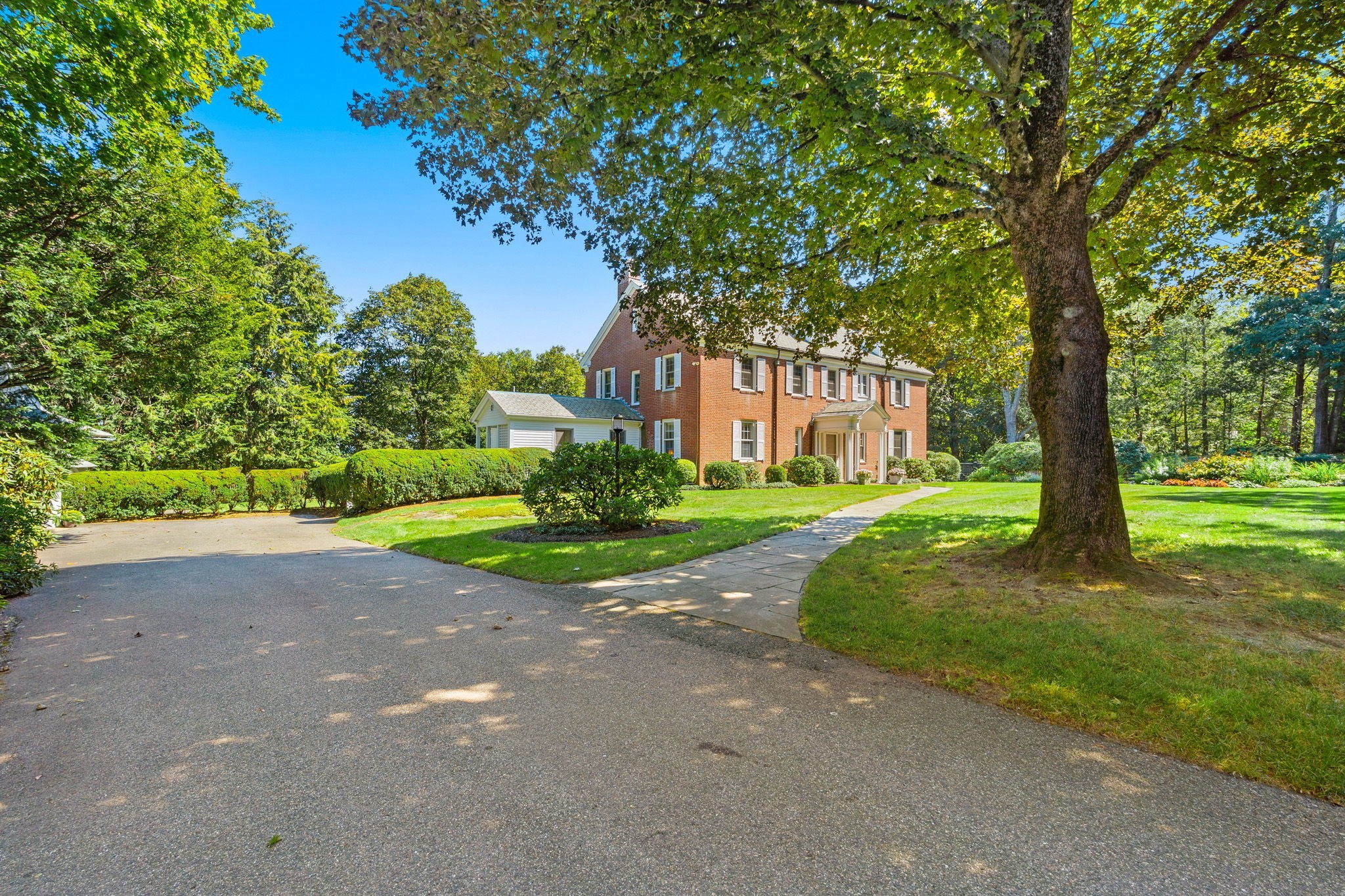 8 Oakmount Circle Property Photo 2