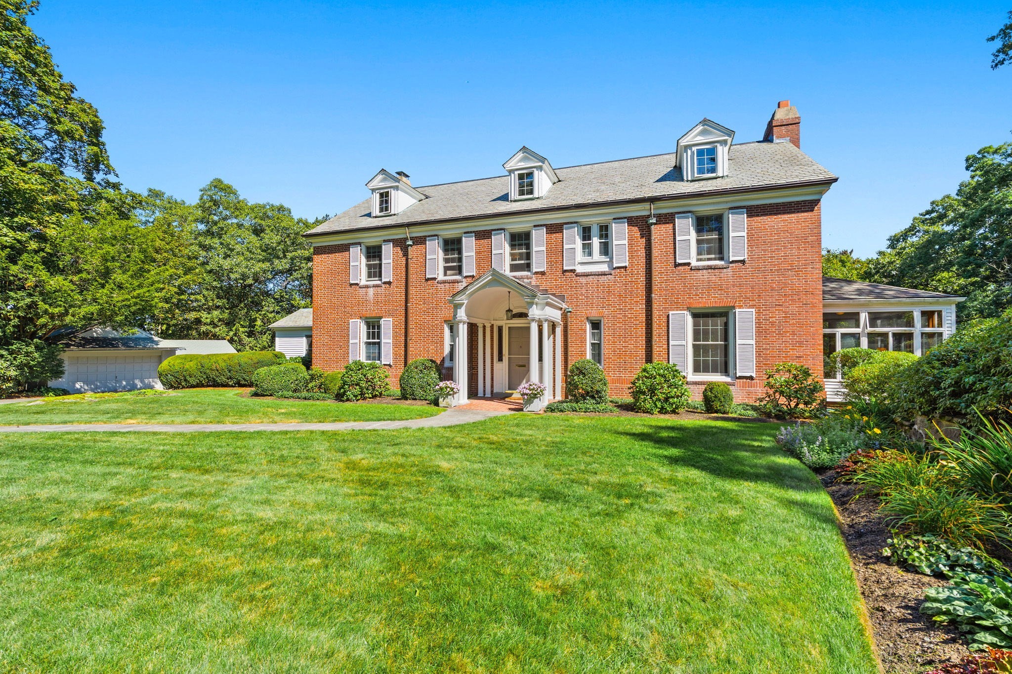 8 Oakmount Circle Property Photo 3