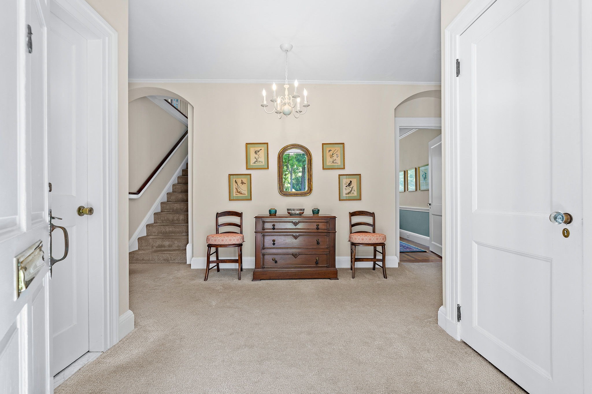 8 Oakmount Circle Property Photo 4