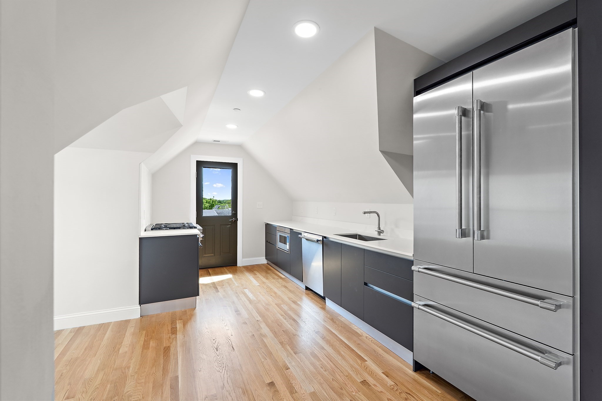 12 Foskett St # 3 Property Photo 2