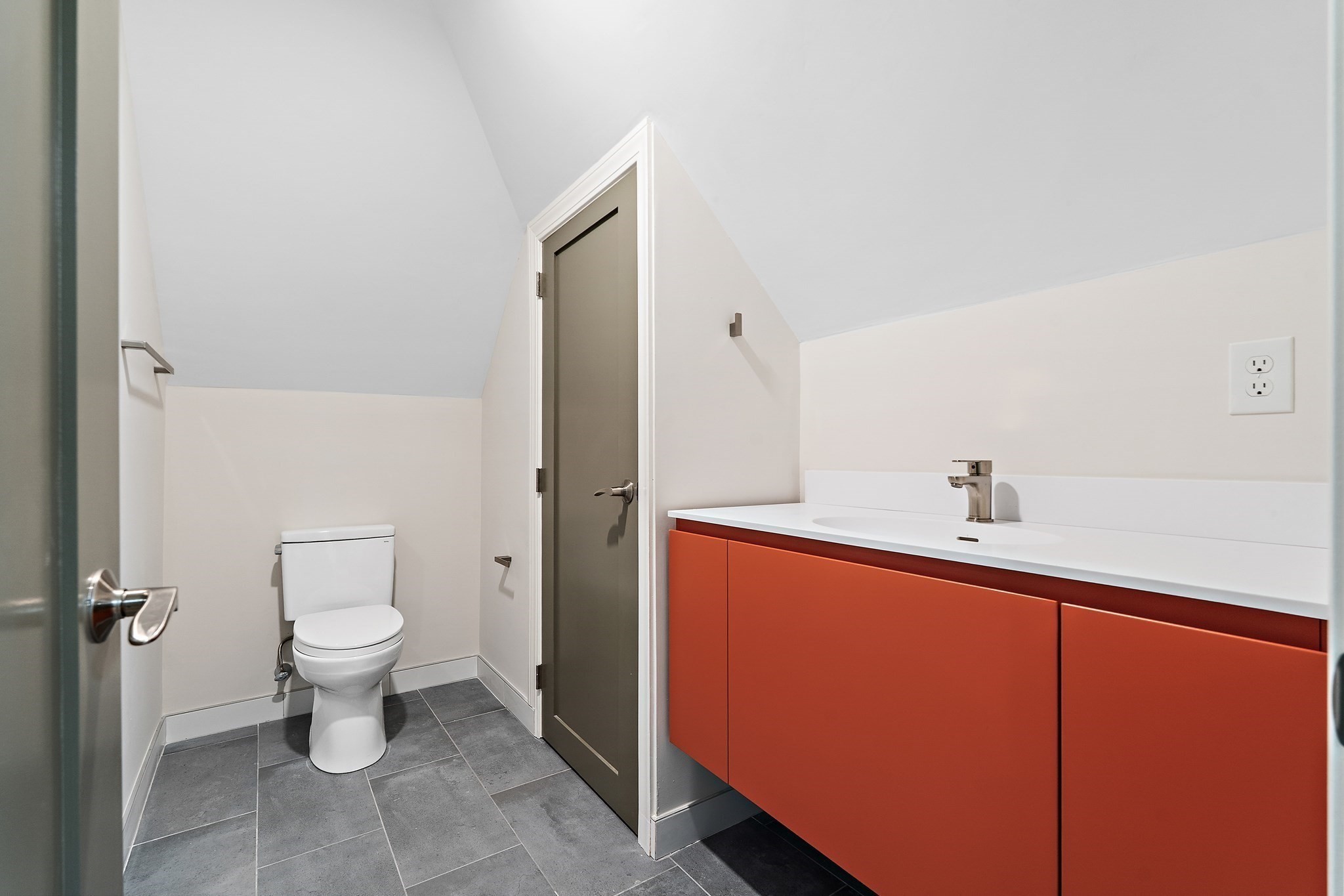 12 Foskett St # 3 Property Photo 8