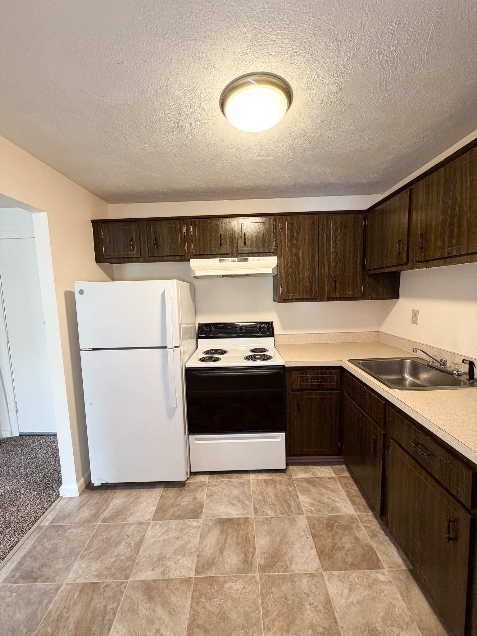 116 River # 20 Property Photo 3