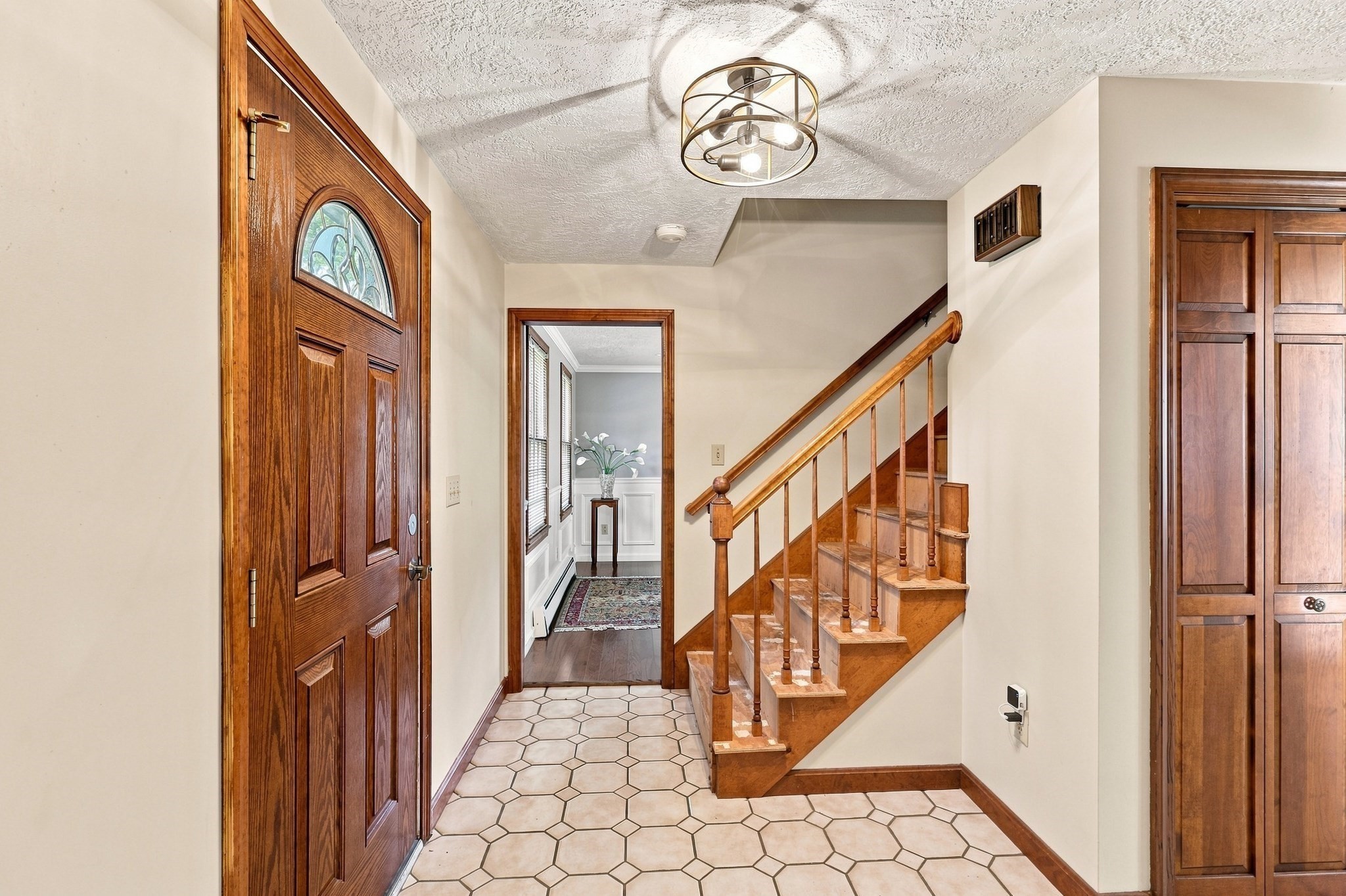 6 Laurel Road Property Photo 2