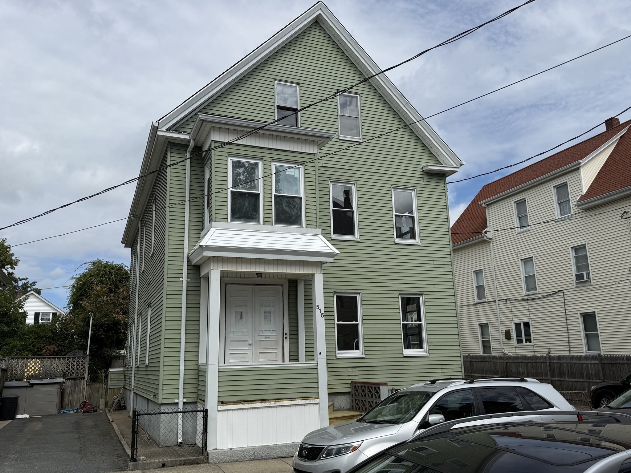 515 Rivet St Property Photo 2