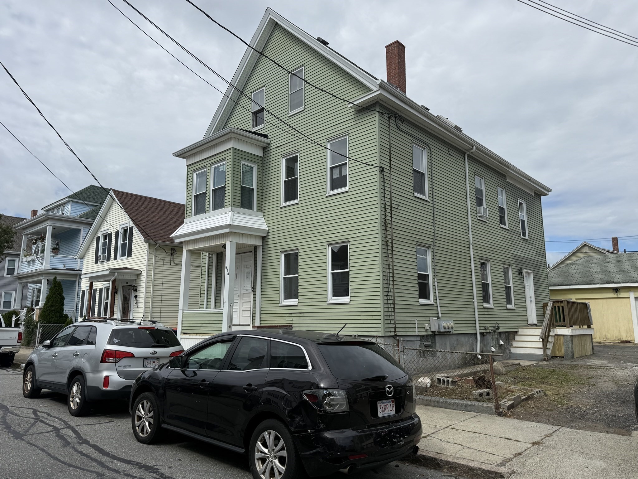 515 Rivet St Property Photo 4
