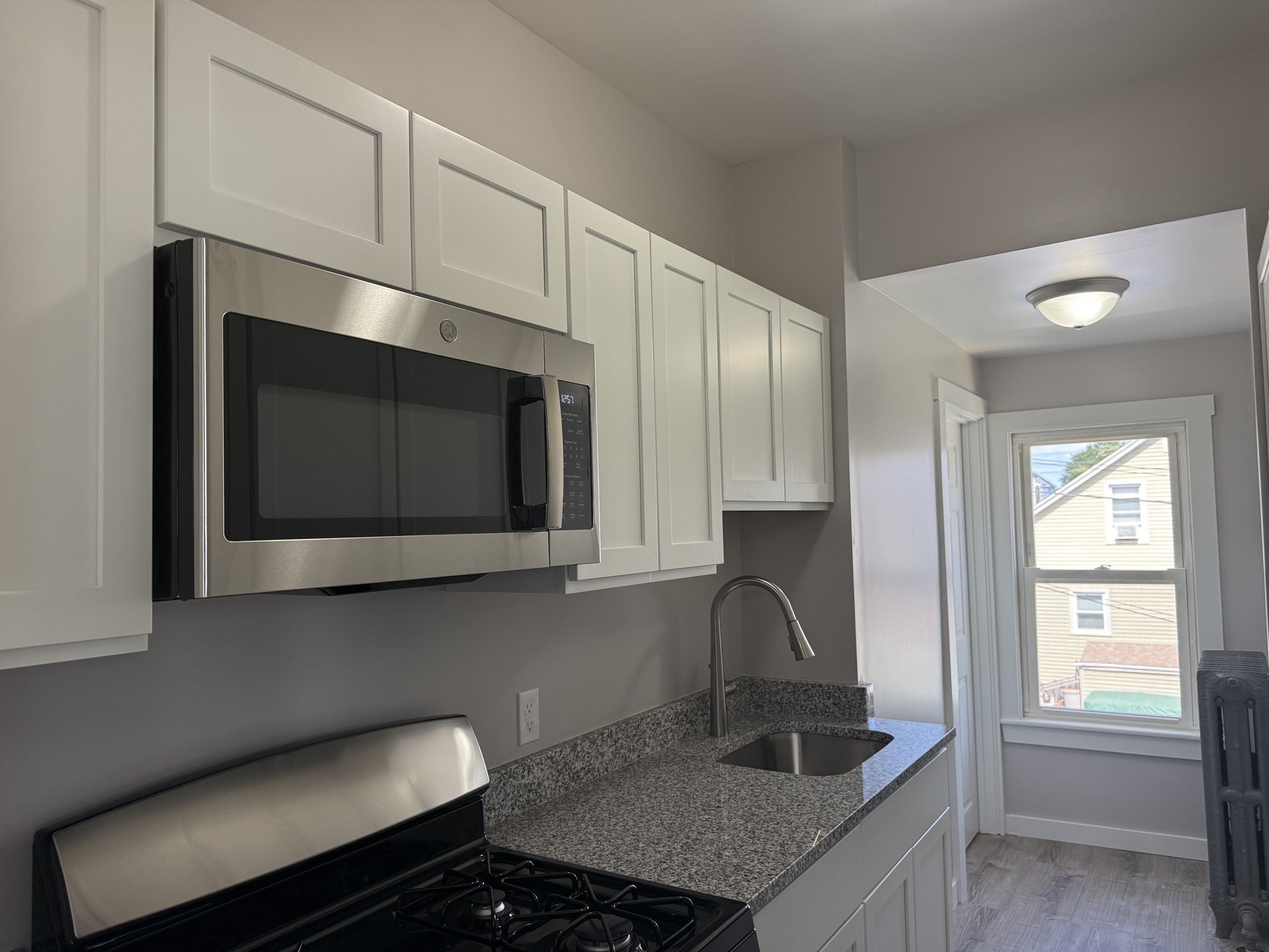 515 Rivet St Property Photo 11