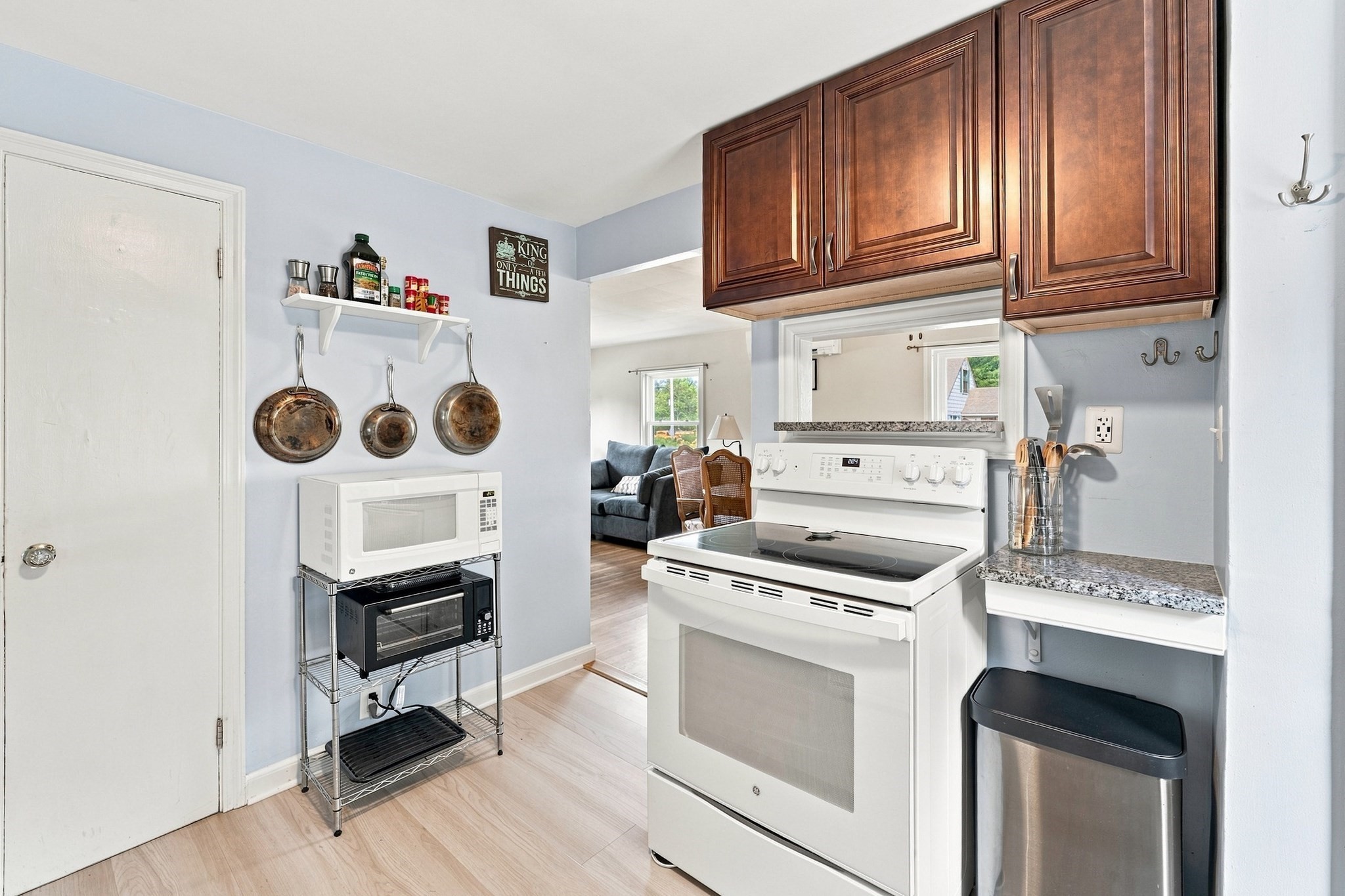 162 Clark St Property Photo 2