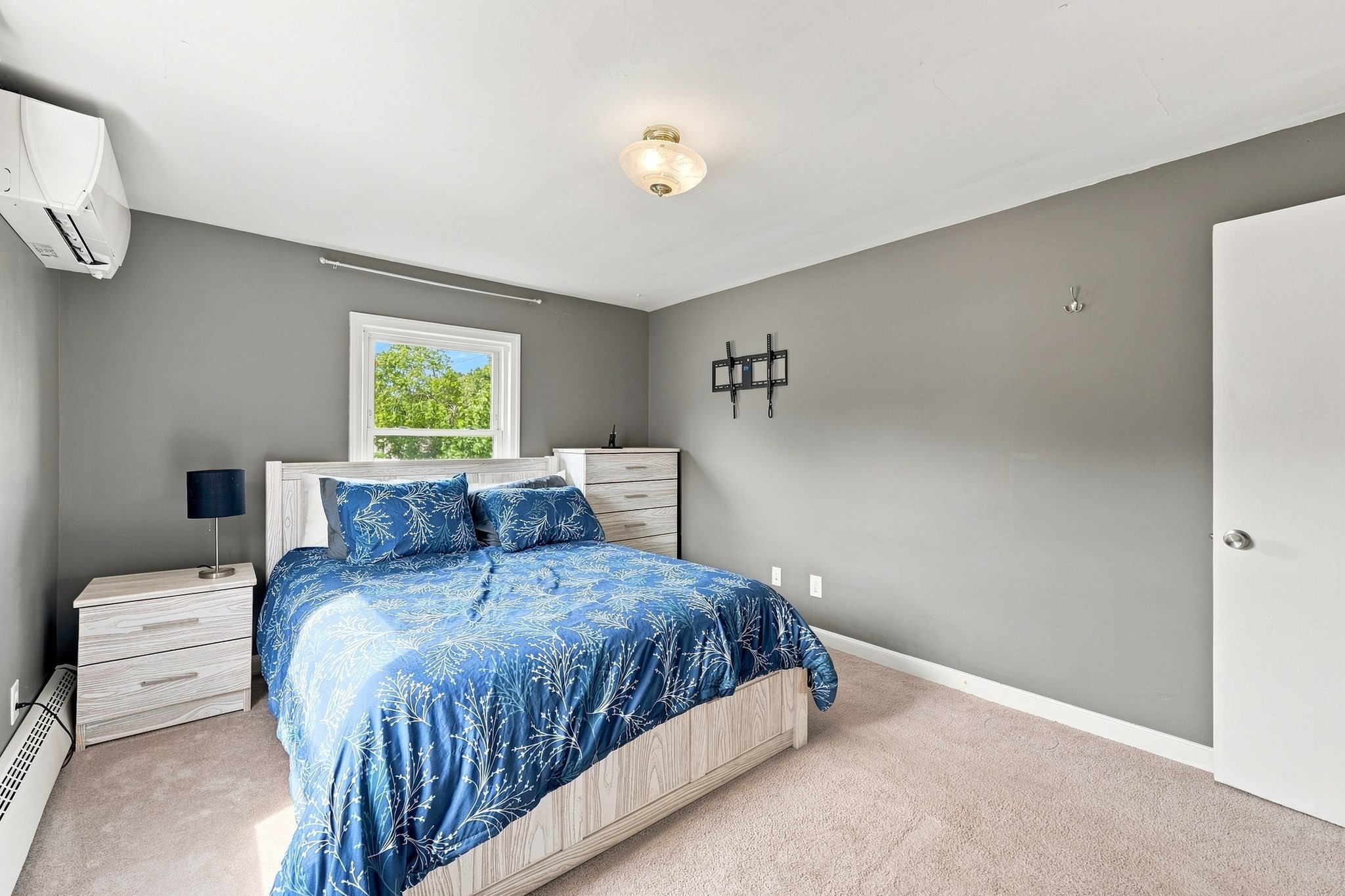 162 Clark St Property Photo 12