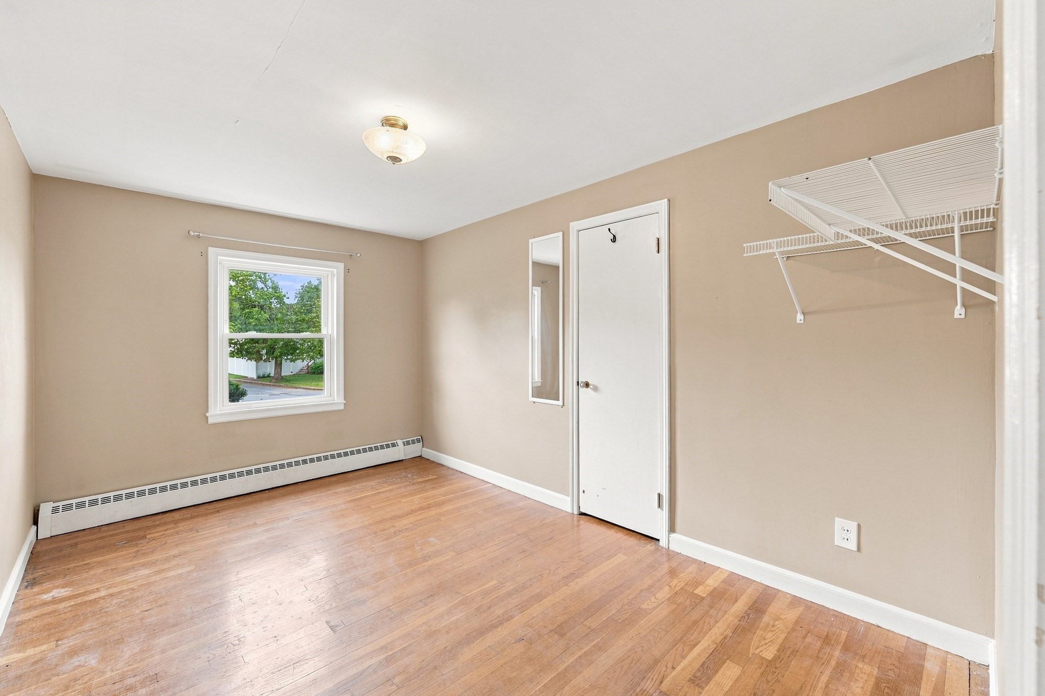 162 Clark St Property Photo 16