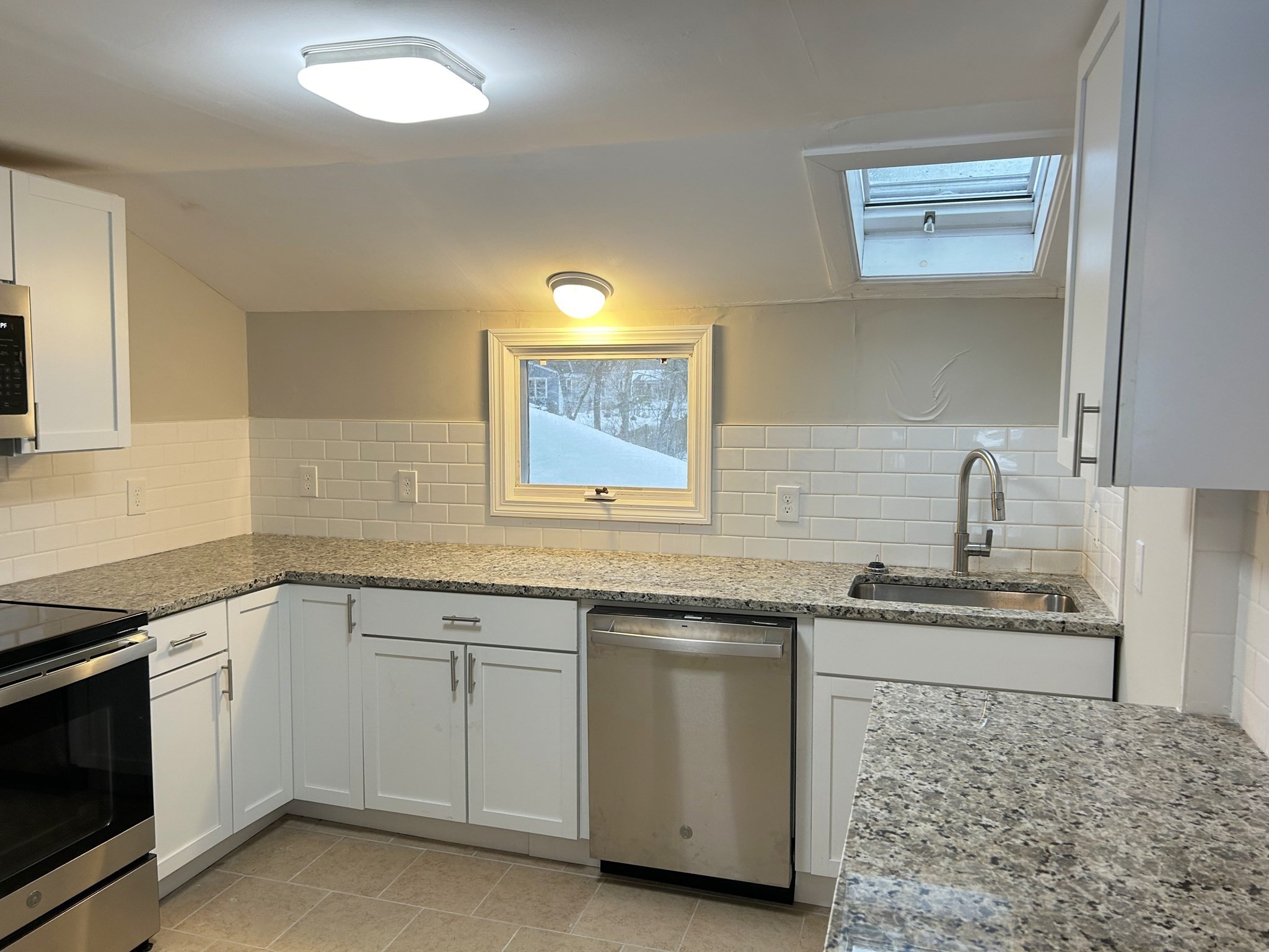 16 Upton St Property Photo 6