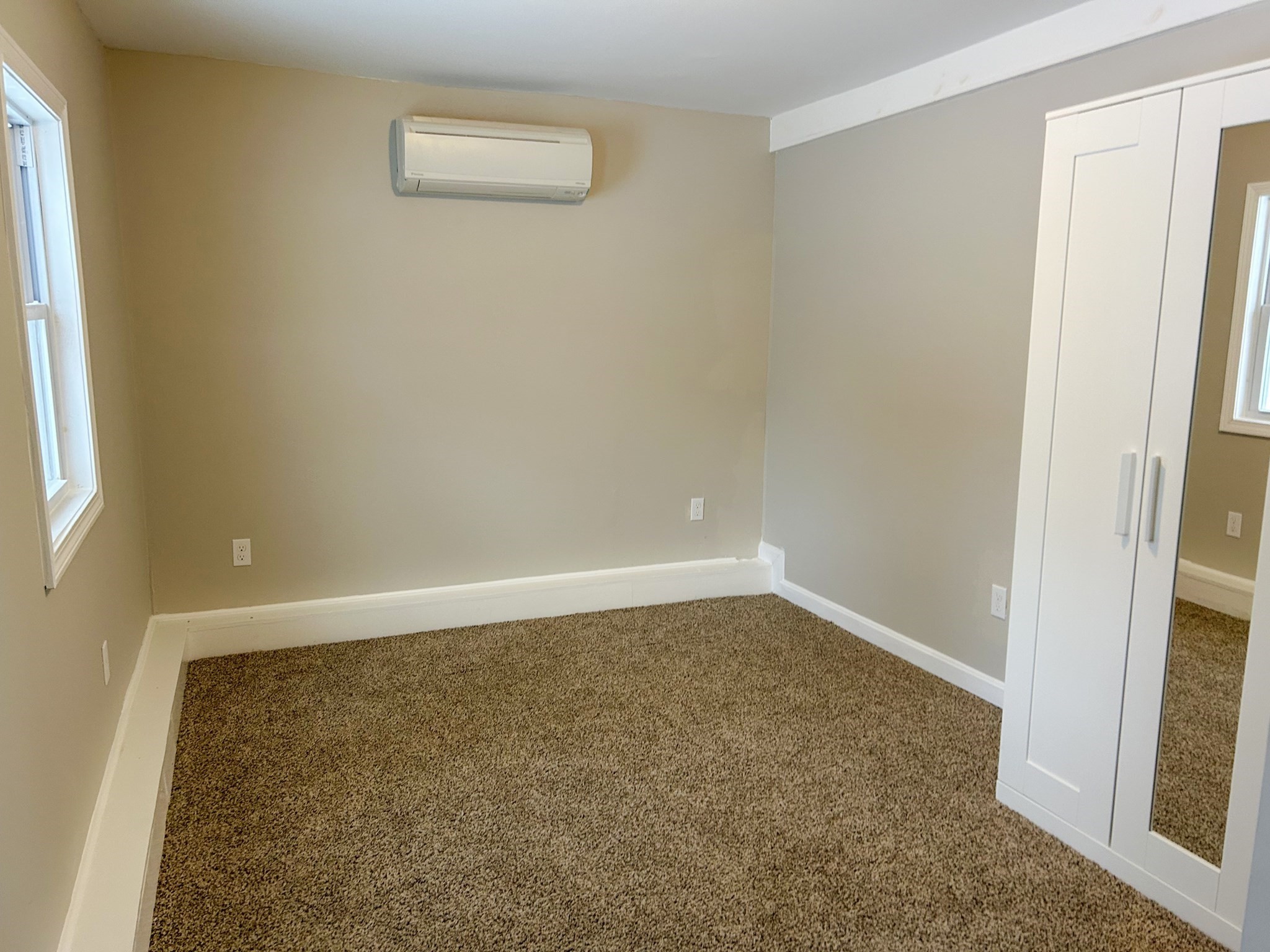 16 Upton St Property Photo 18