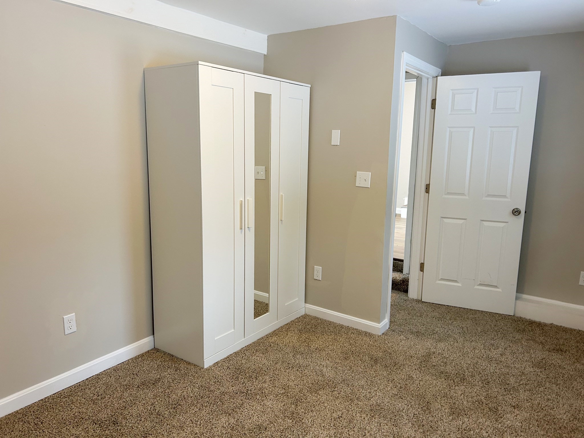 16 Upton St Property Photo 19