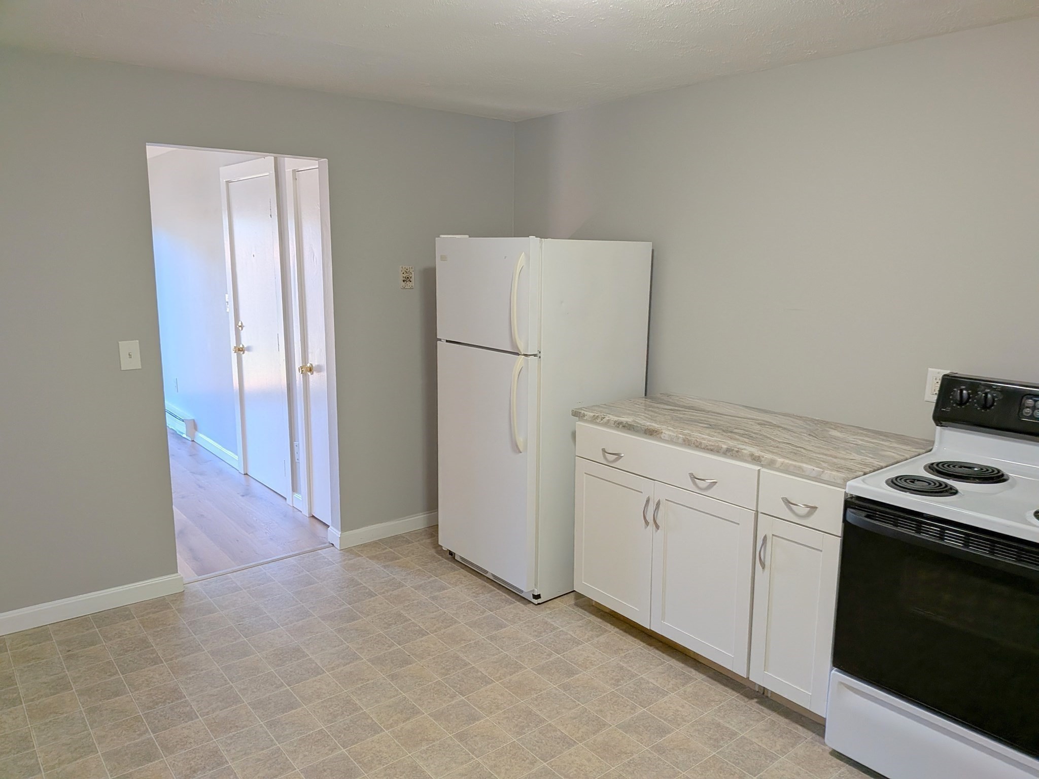 22 Hampson St # 6 Property Photo 8