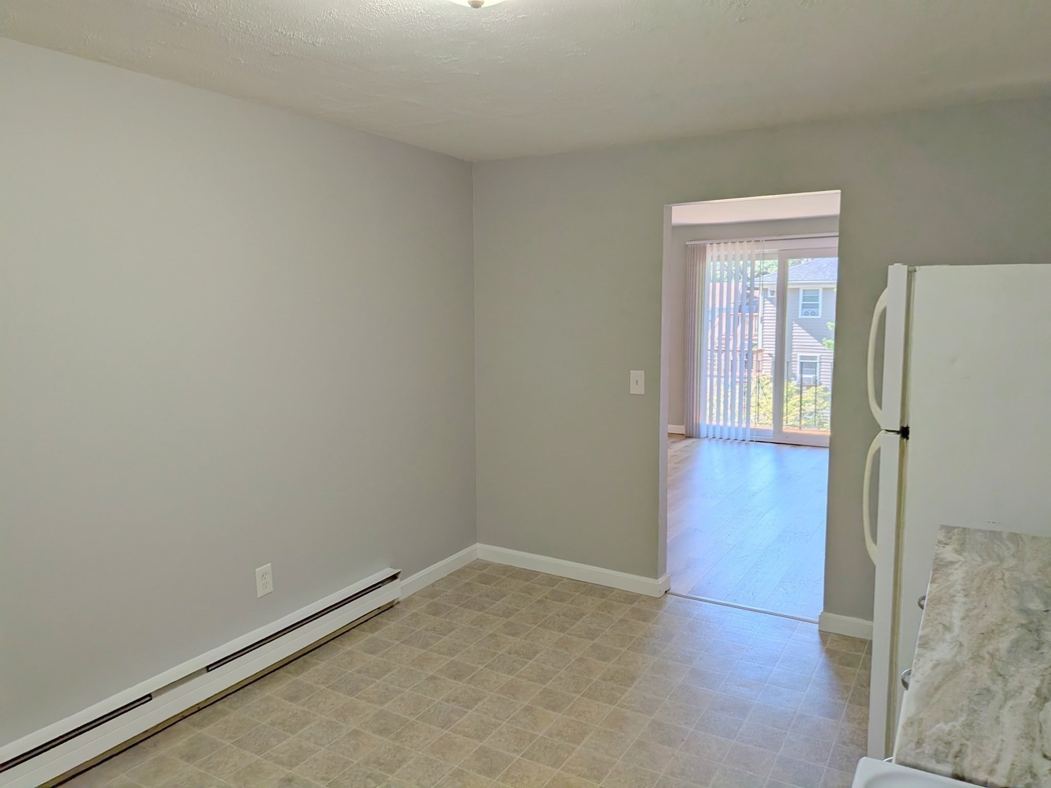 22 Hampson St # 6 Property Photo 9
