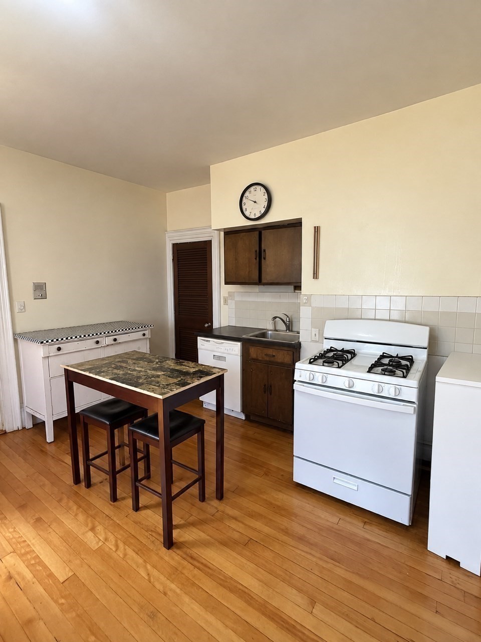 2301 Massachusetts Avenue # 2 Property Photo 4
